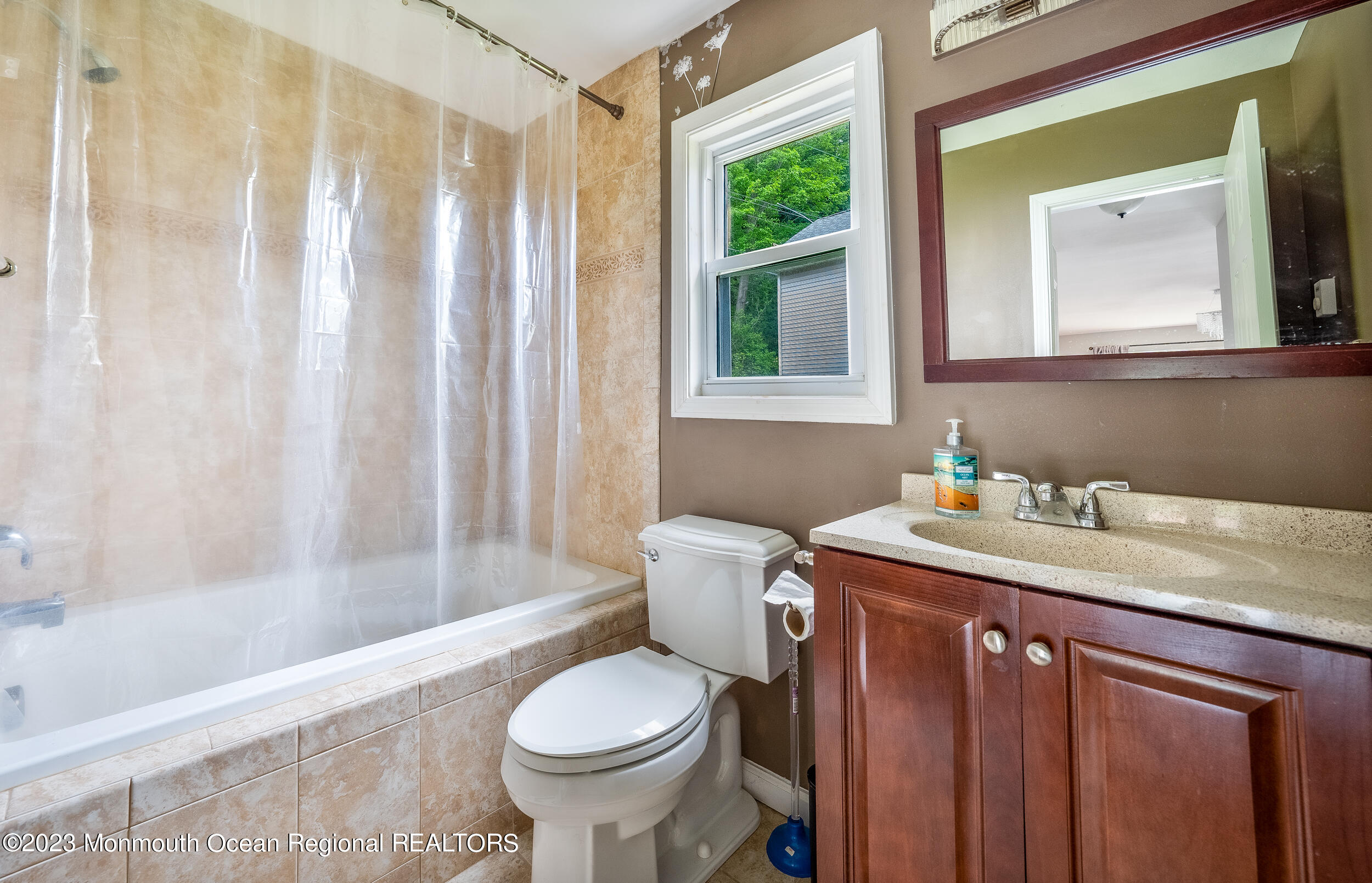 329 Shore Drive, D7