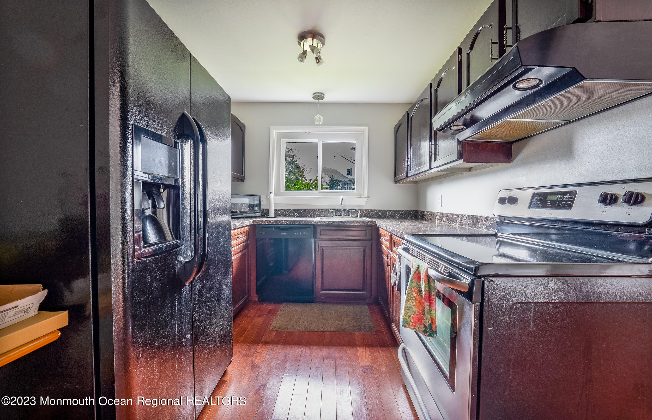 329 Shore Drive, D7