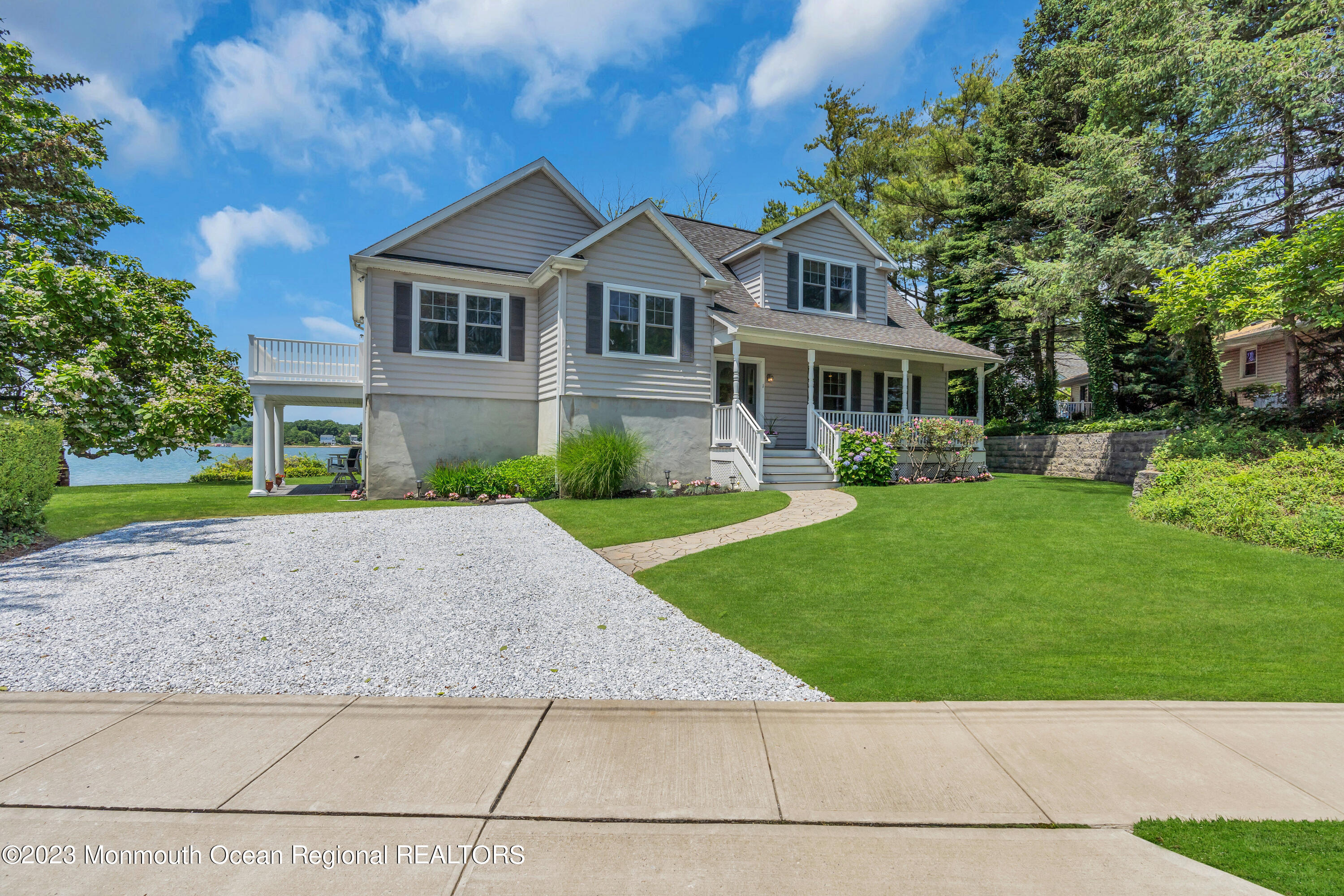 1 Bay Breeze Way