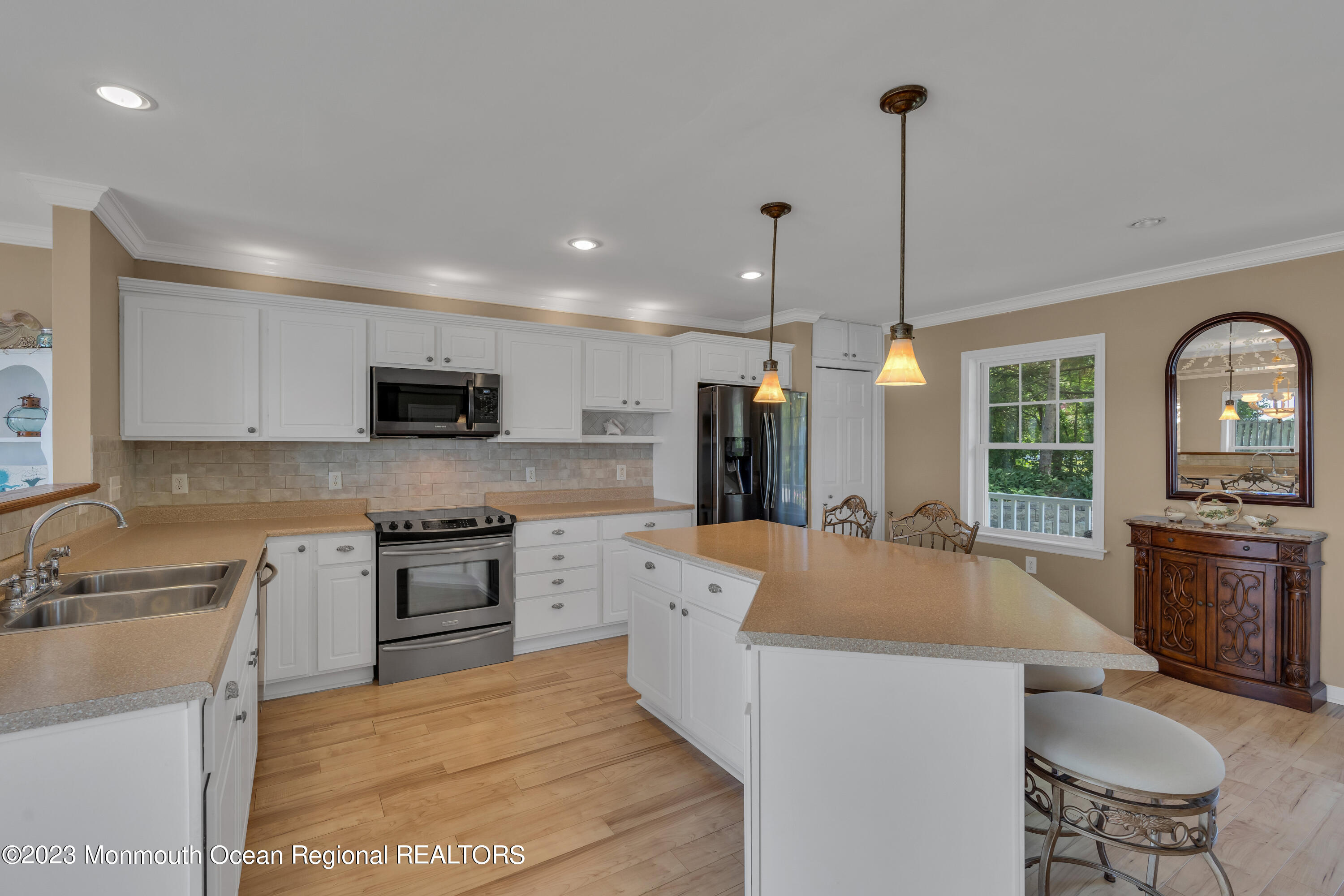 1 Bay Breeze Way