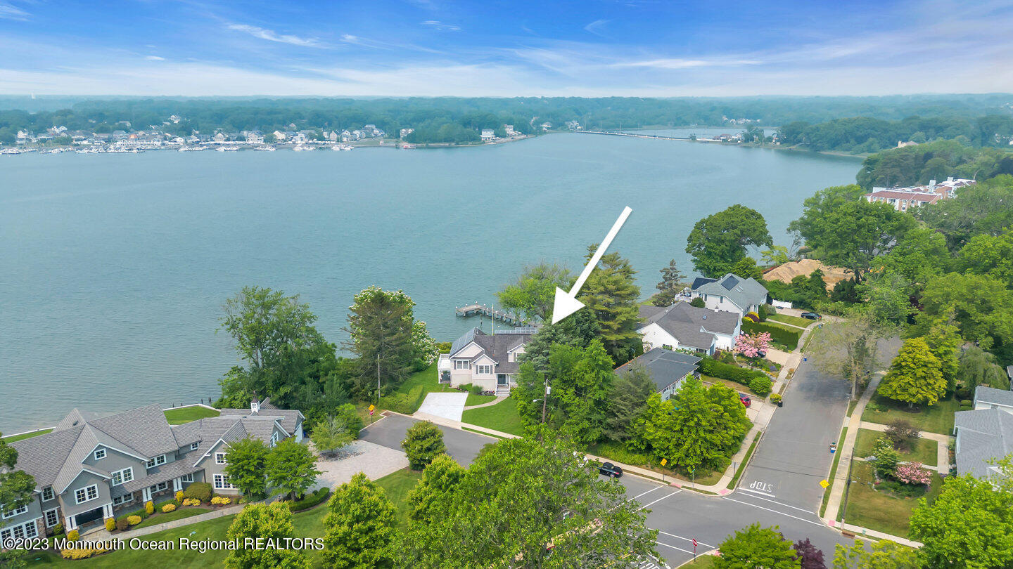 1 Bay Breeze Way