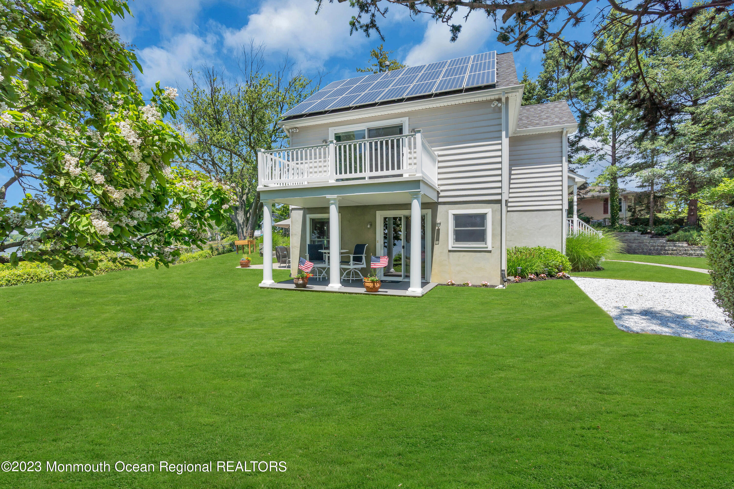 1 Bay Breeze Way