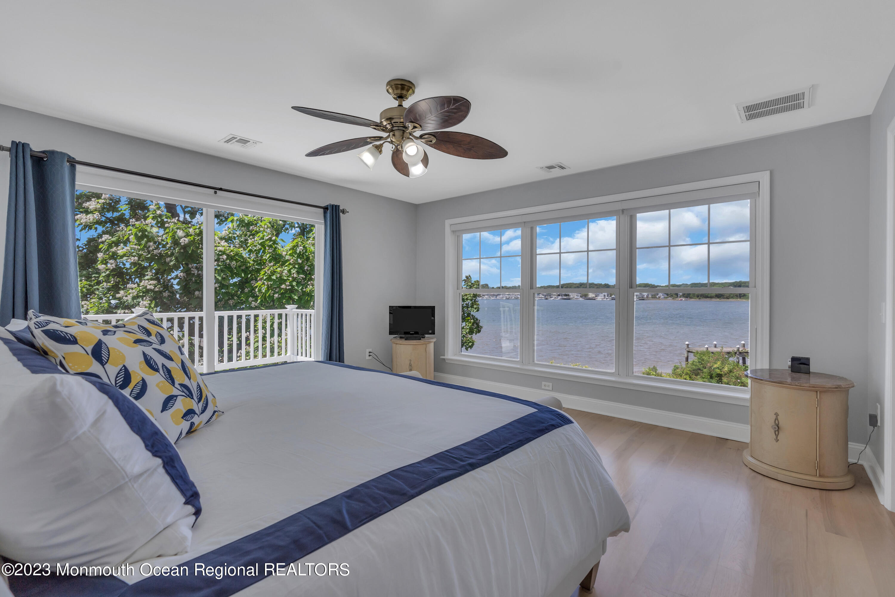1 Bay Breeze Way