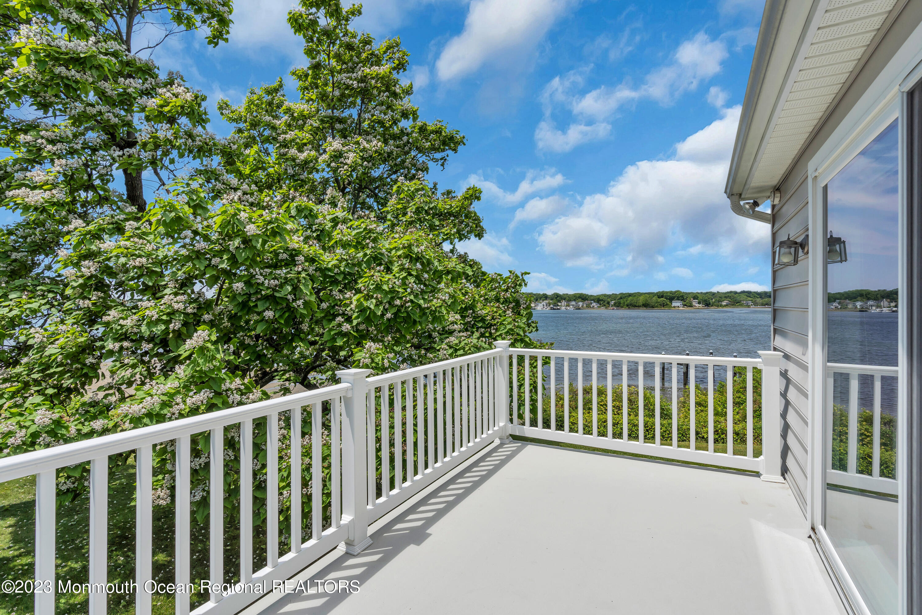 1 Bay Breeze Way