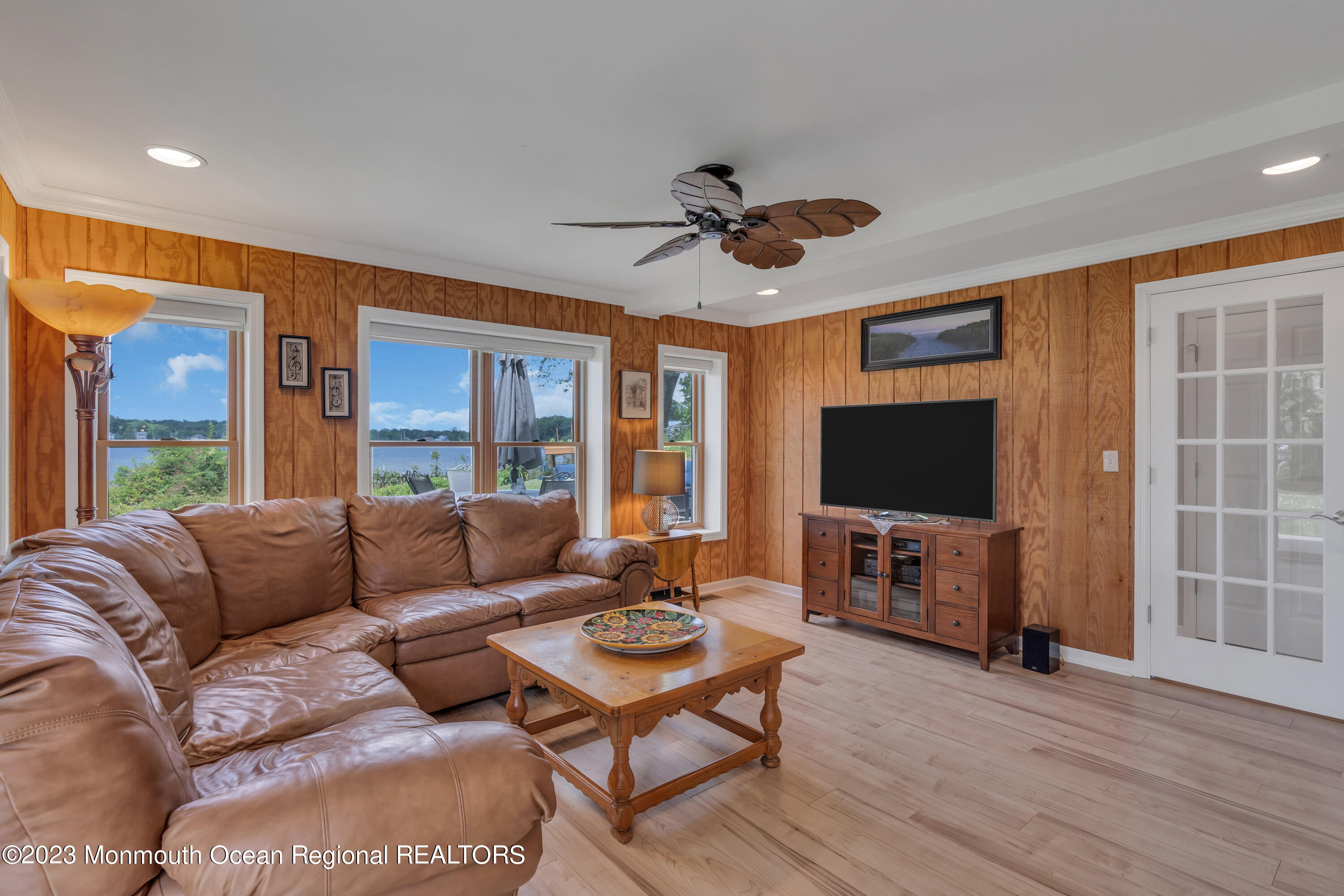 1 Bay Breeze Way