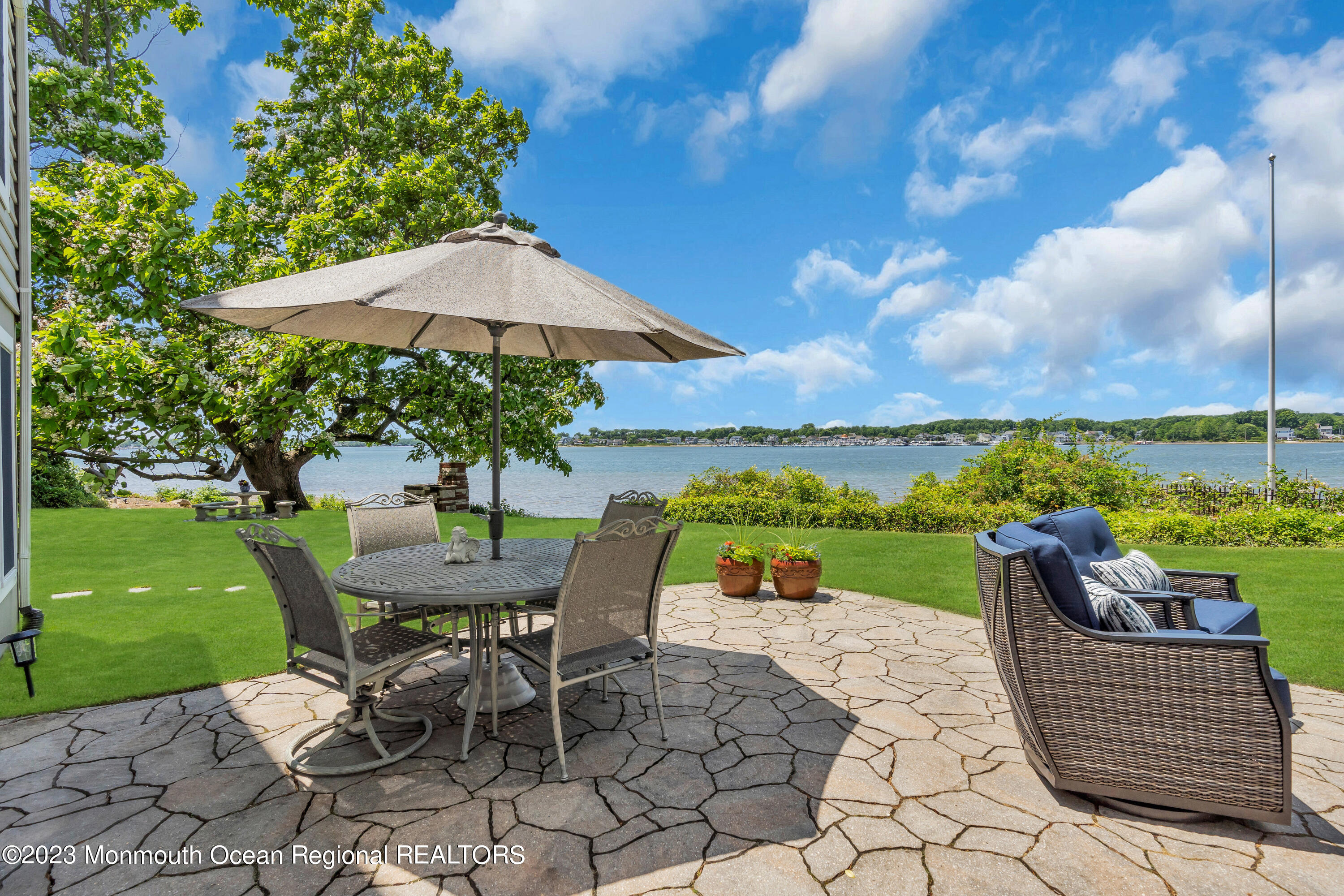 1 Bay Breeze Way
