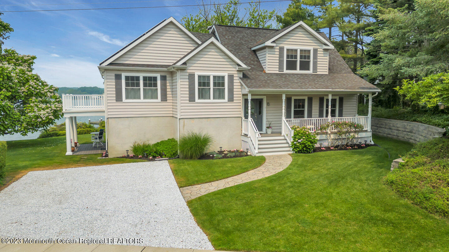 1 Bay Breeze Way