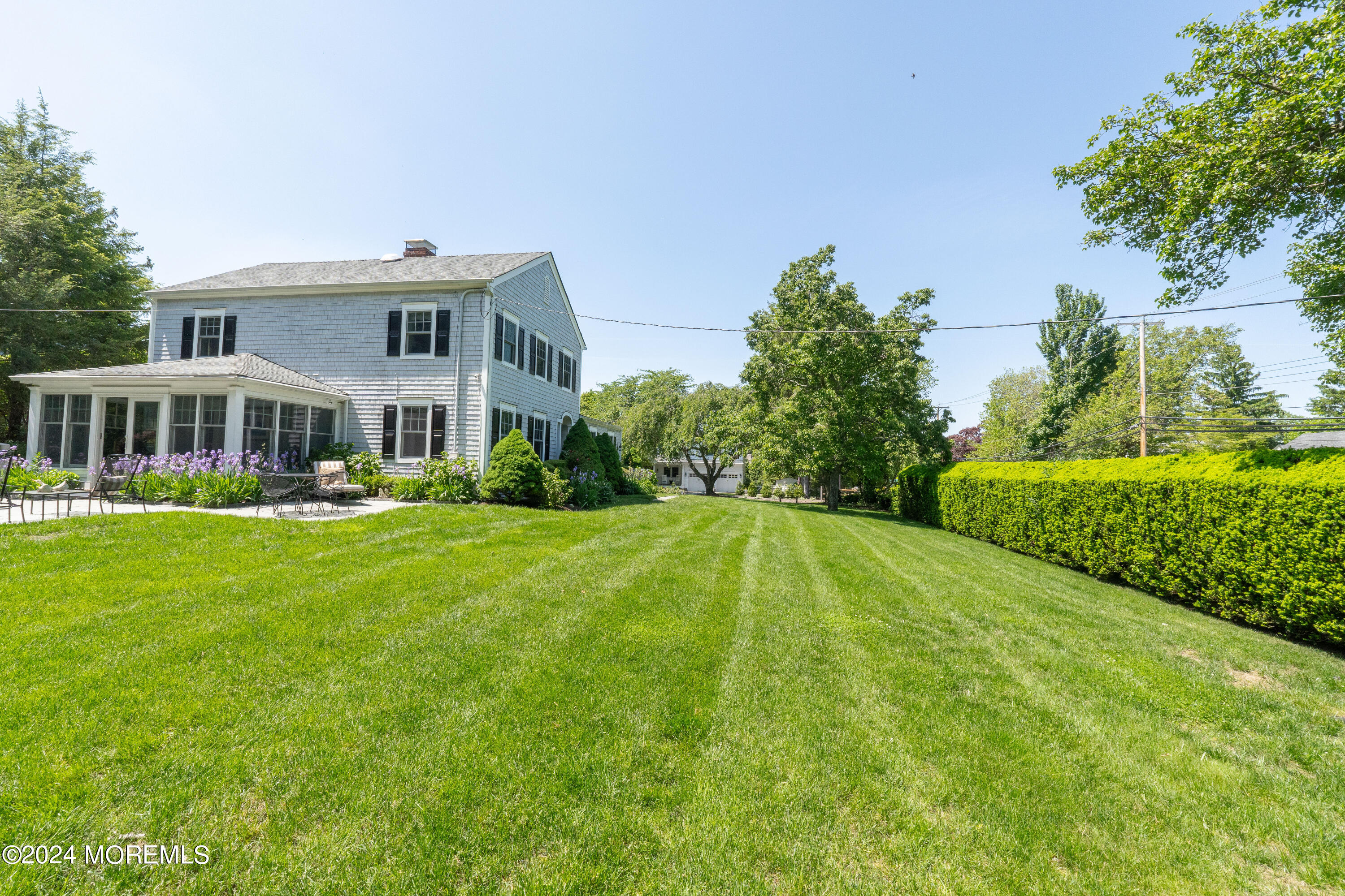 1 N Cherry Lane