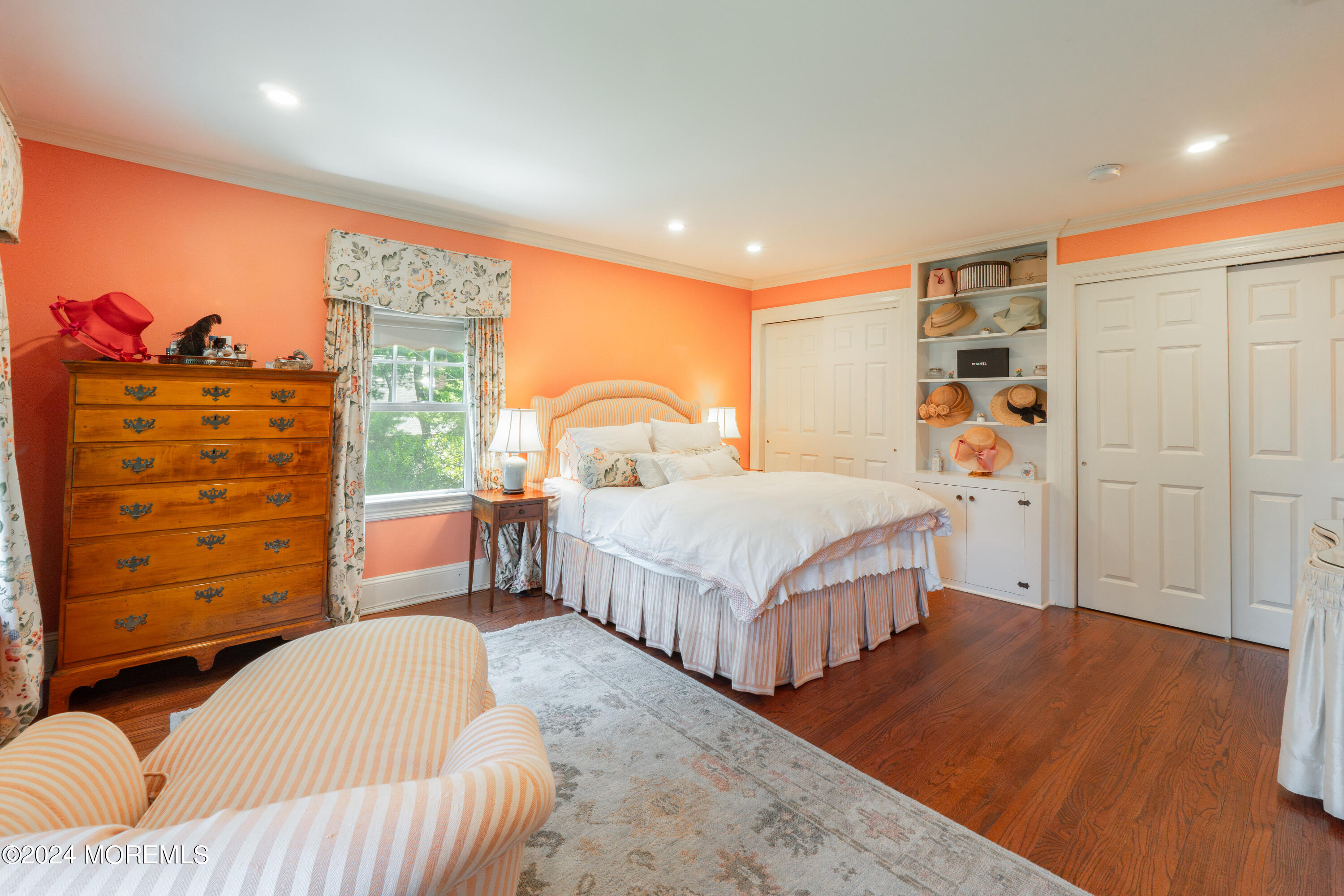 1 N Cherry Lane