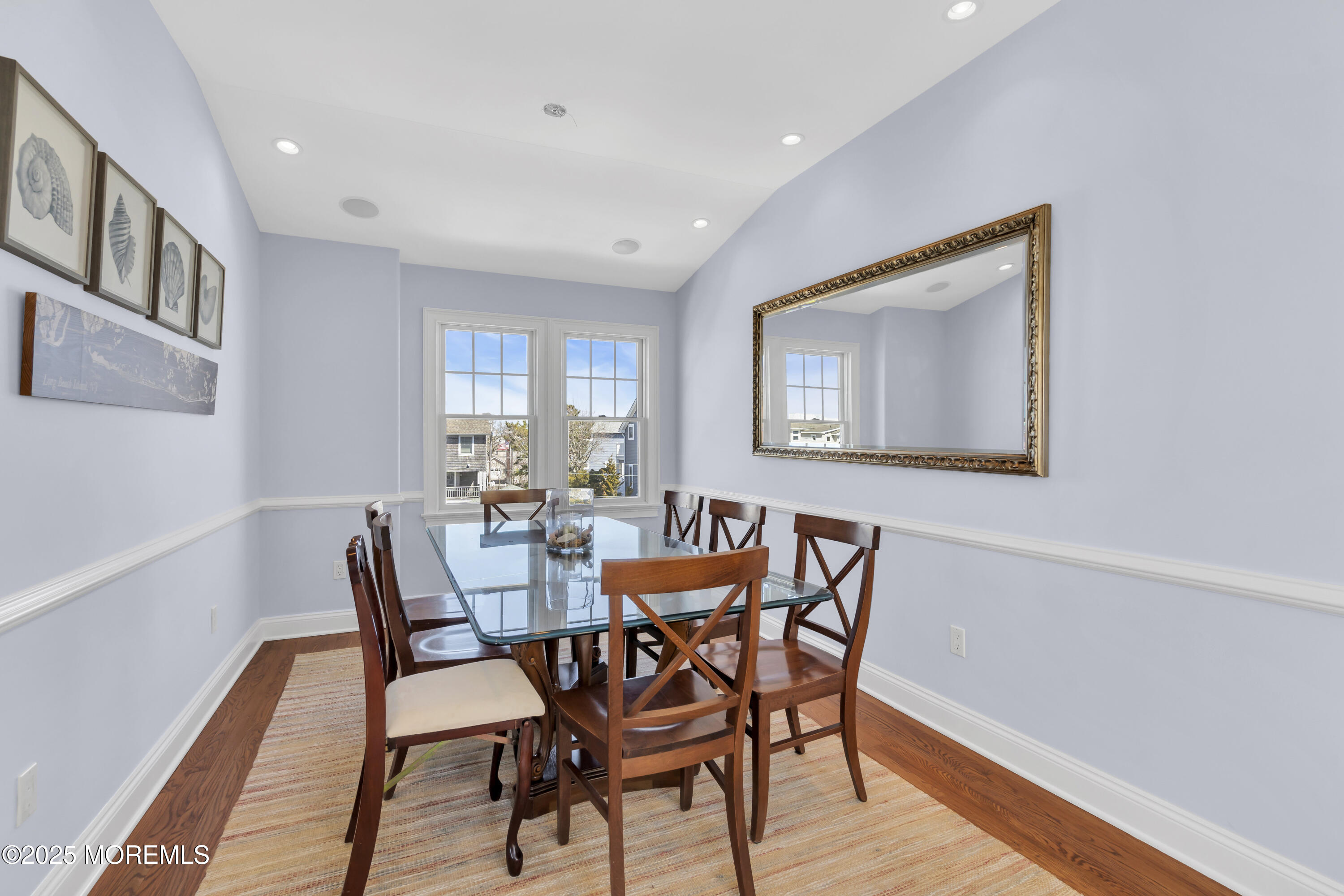 22 W 13th Street, A