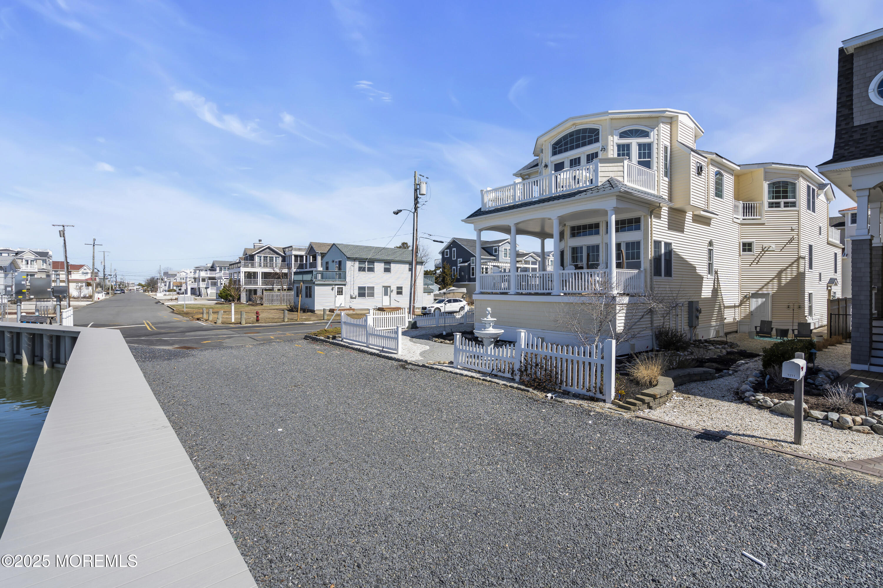 22 W 13th Street, A