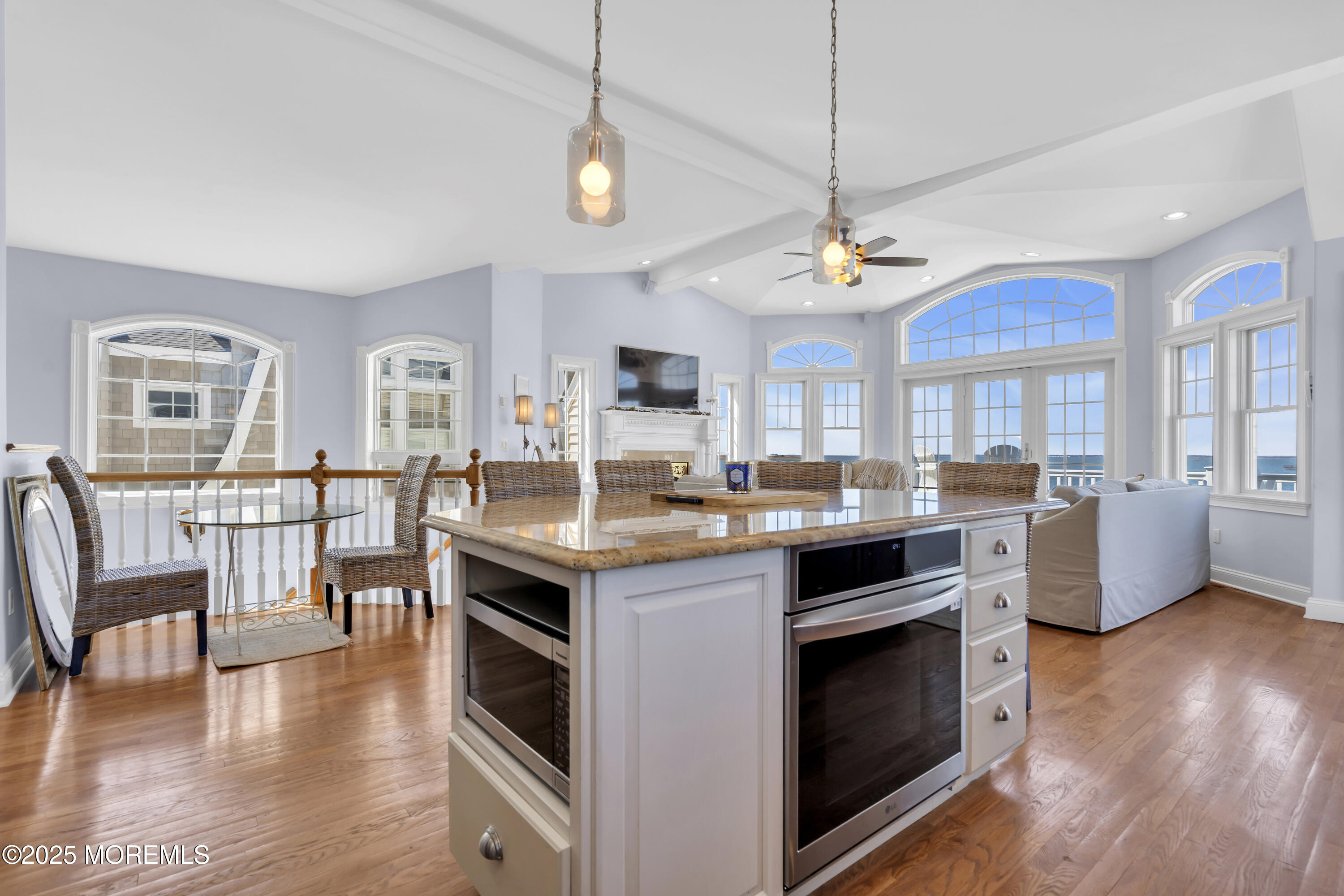 22 W 13th Street, A