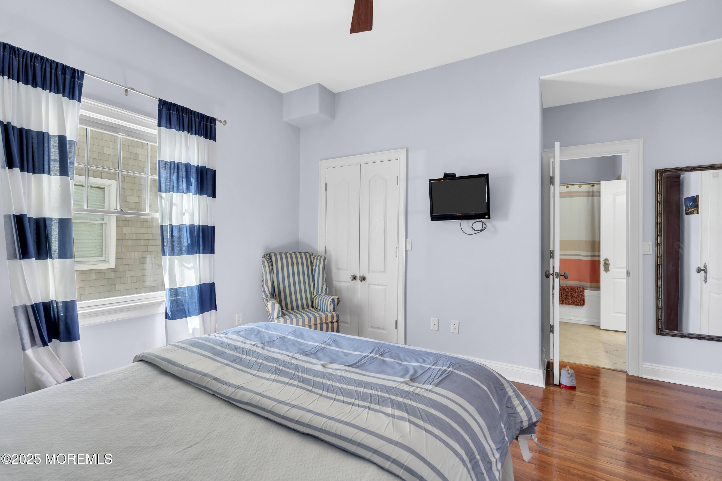 22 W 13th Street, A