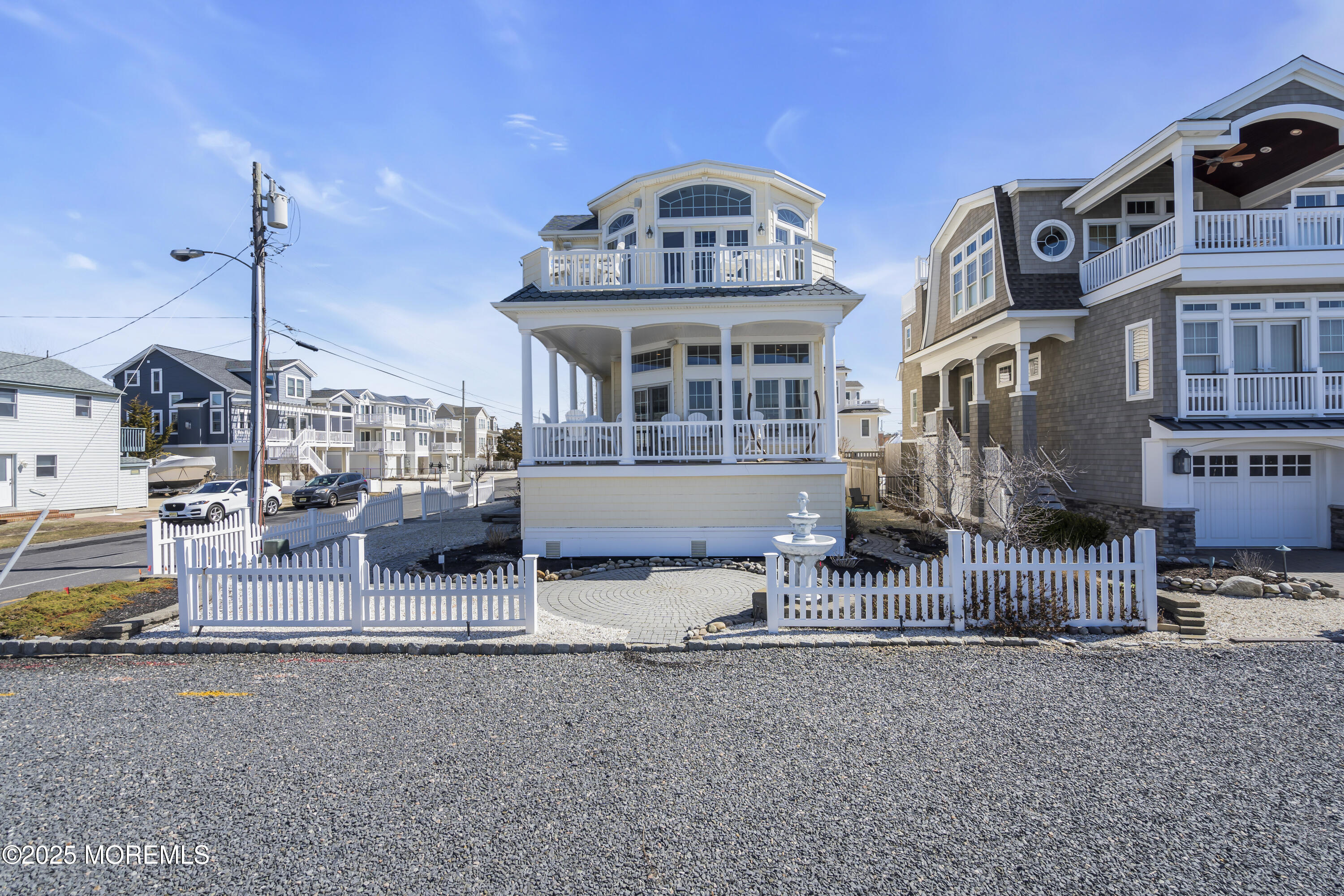 22 W 13th Street, A