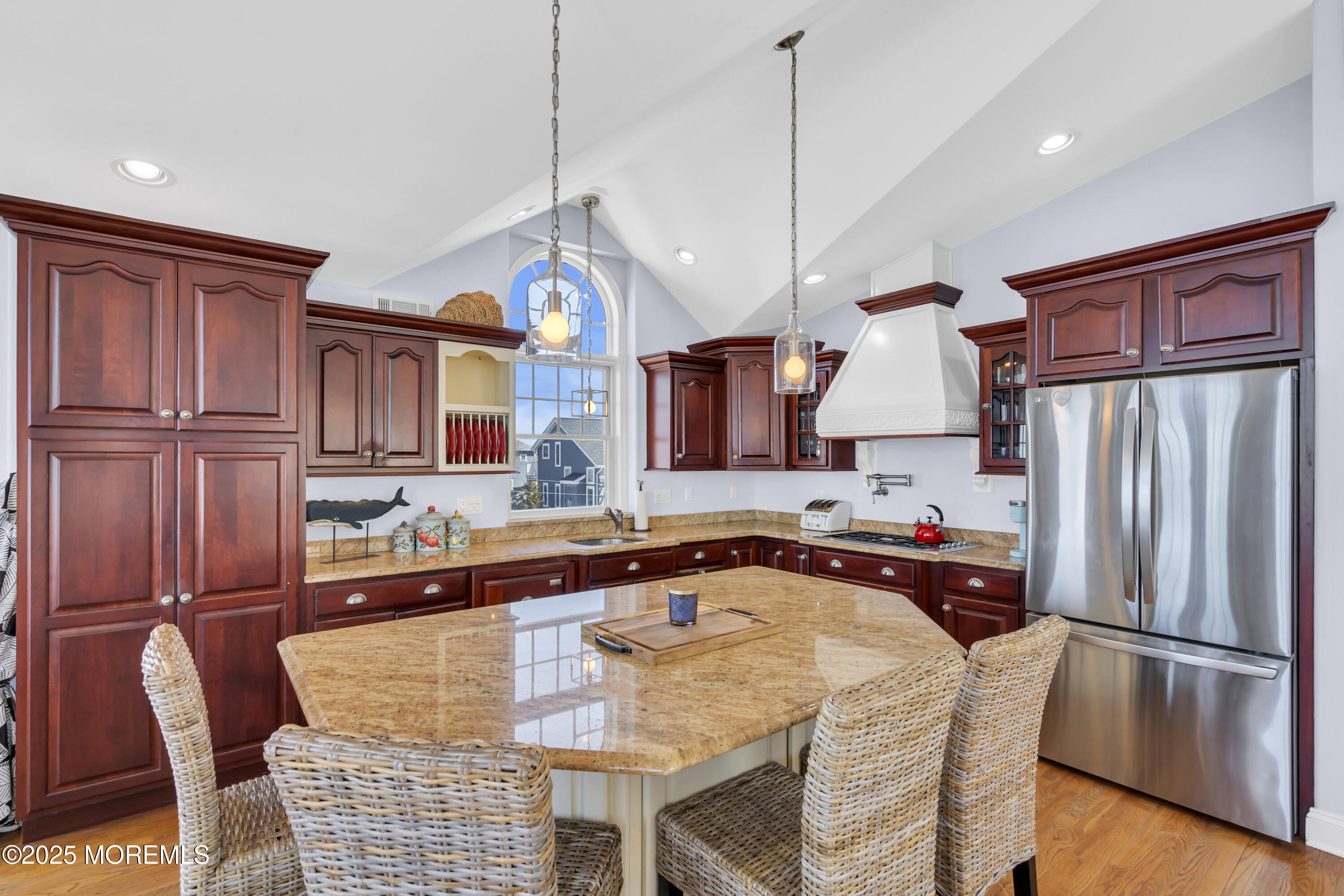 22 W 13th Street, A