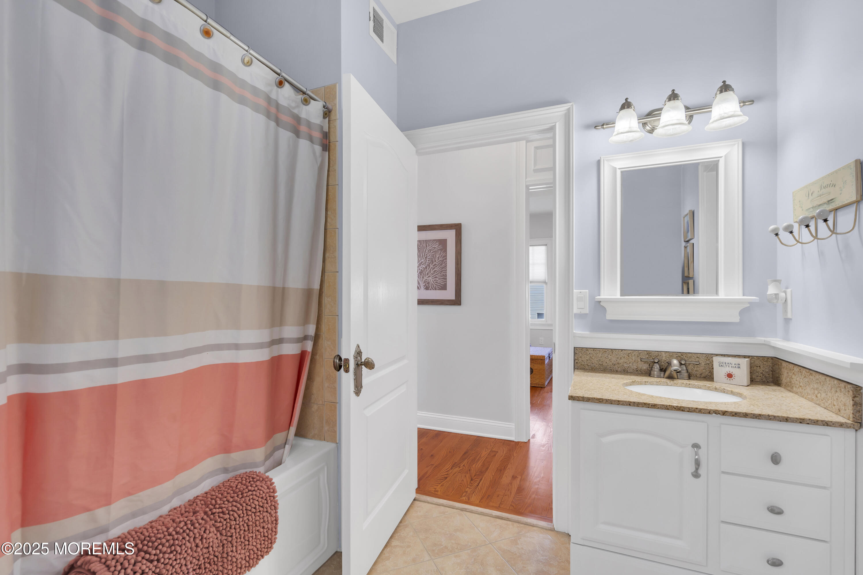 22 W 13th Street, A