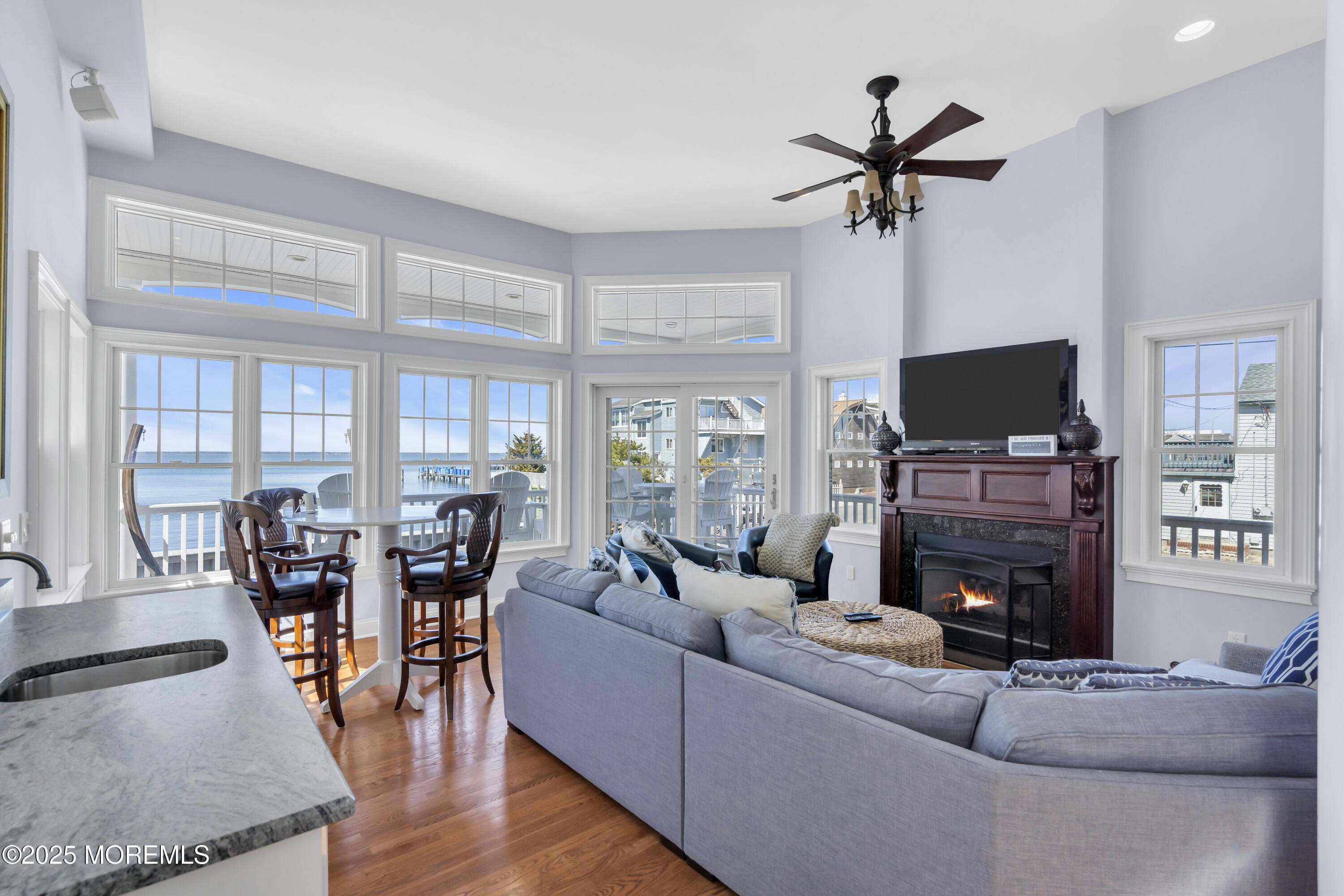 22 W 13th Street, A