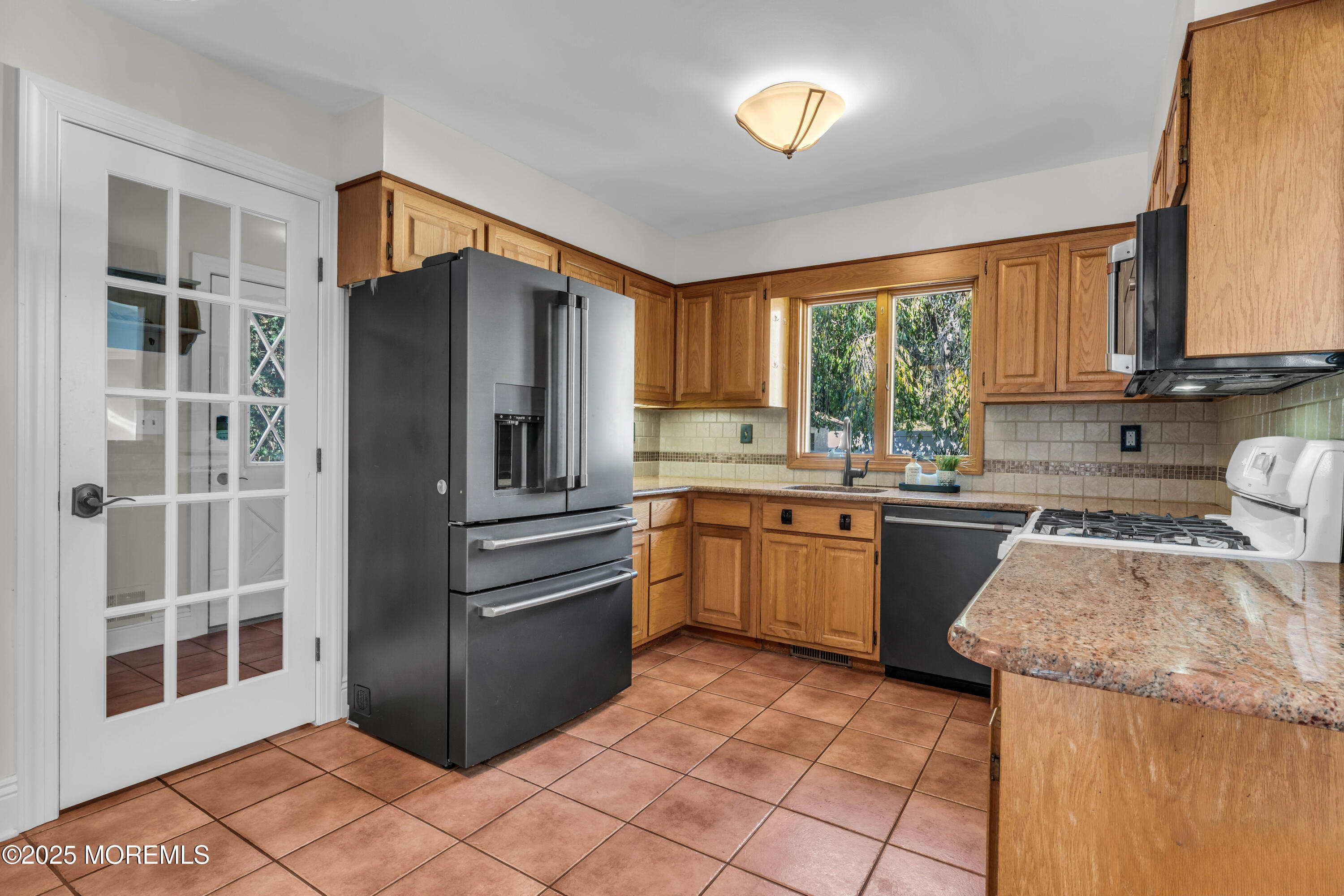 90 E Lincoln Avenue