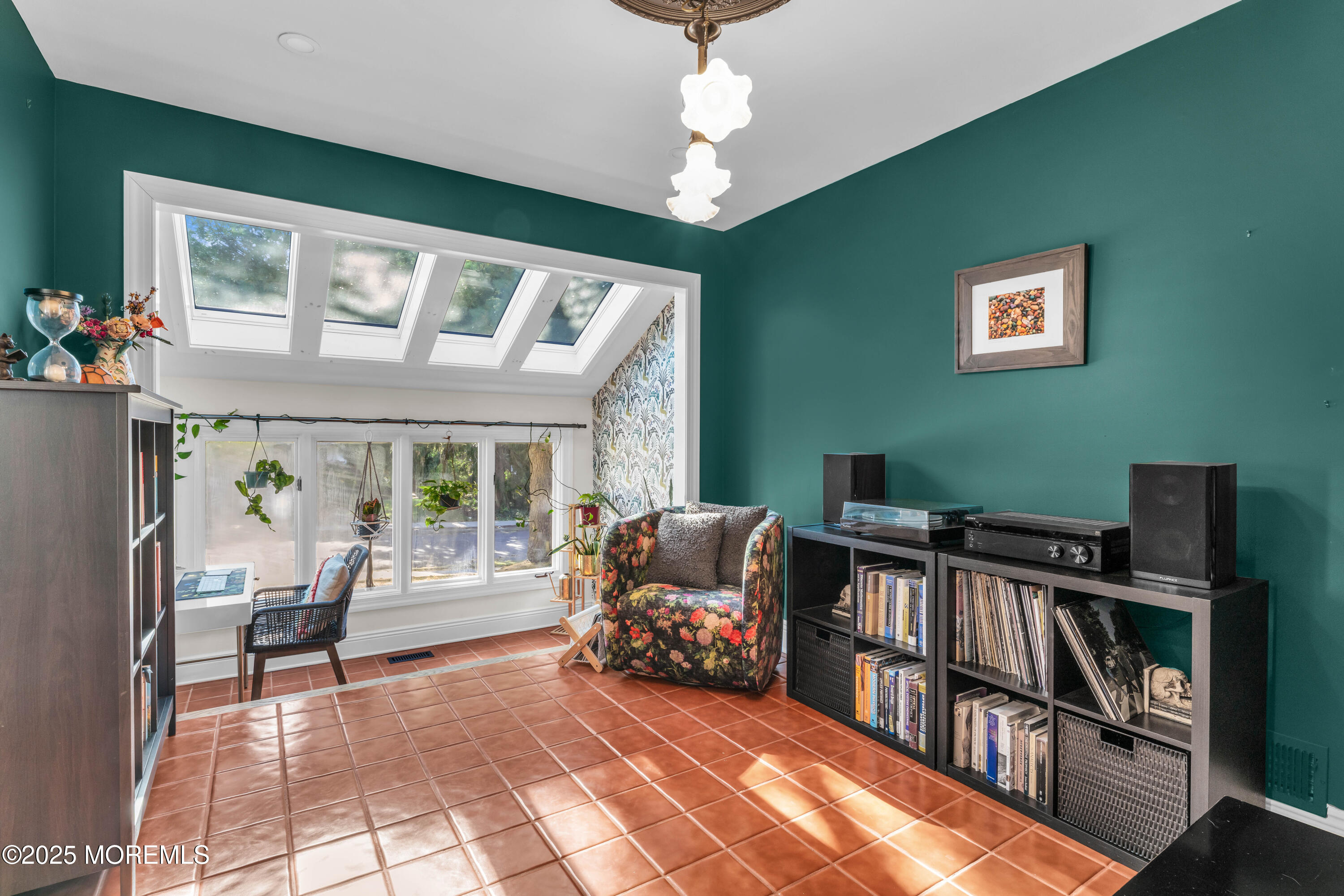 90 E Lincoln Avenue