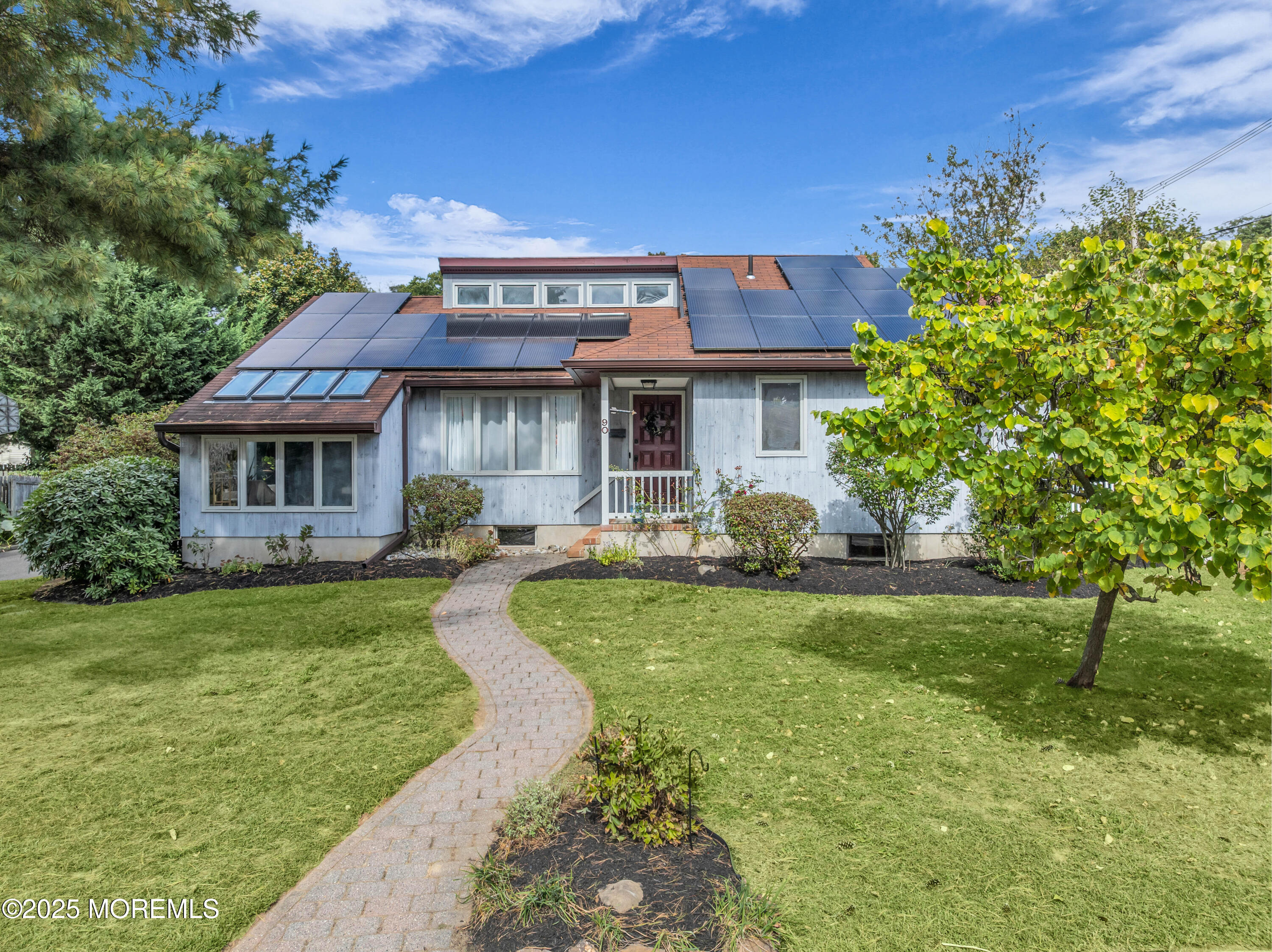 90 E Lincoln Avenue