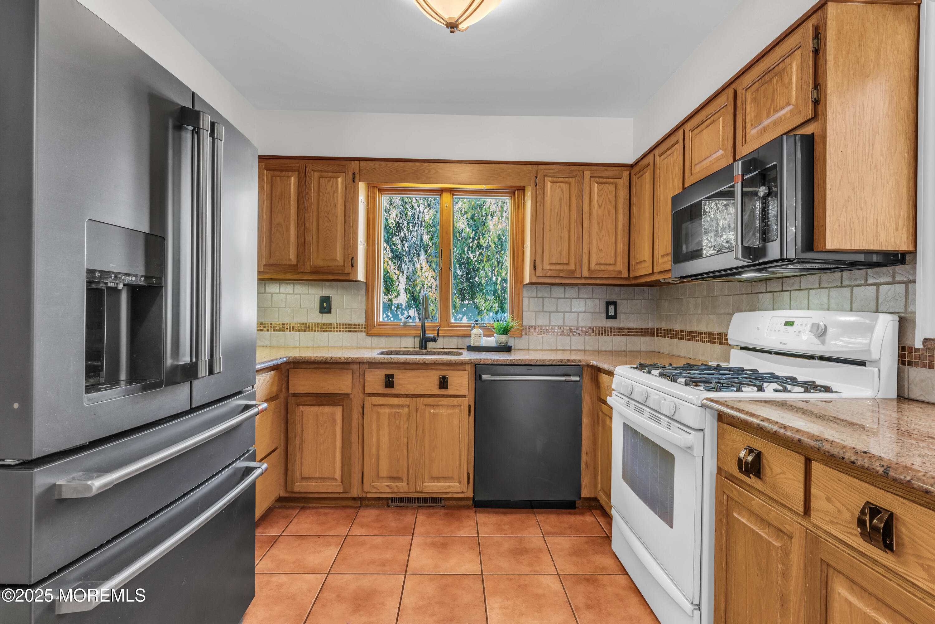 90 E Lincoln Avenue
