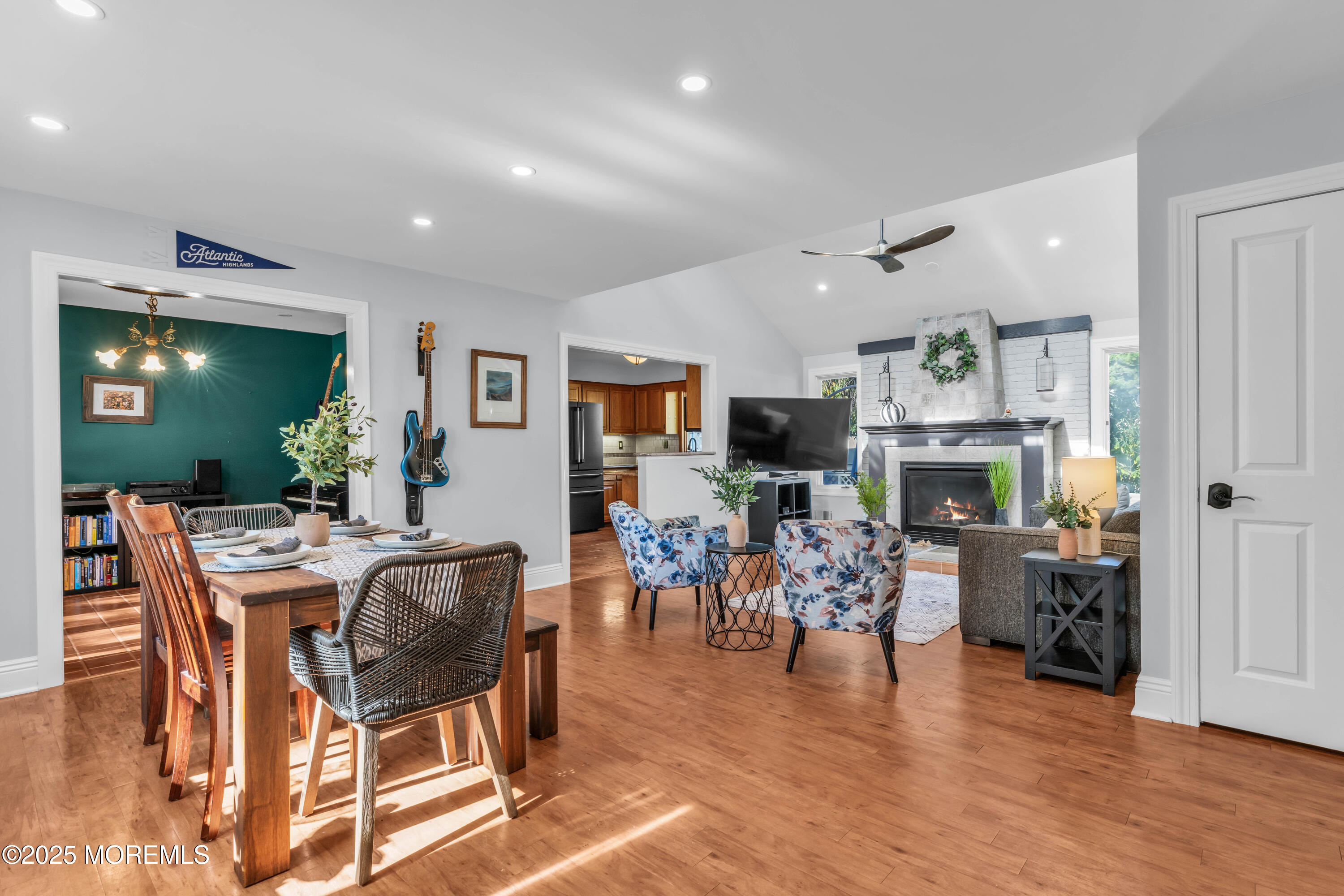 90 E Lincoln Avenue