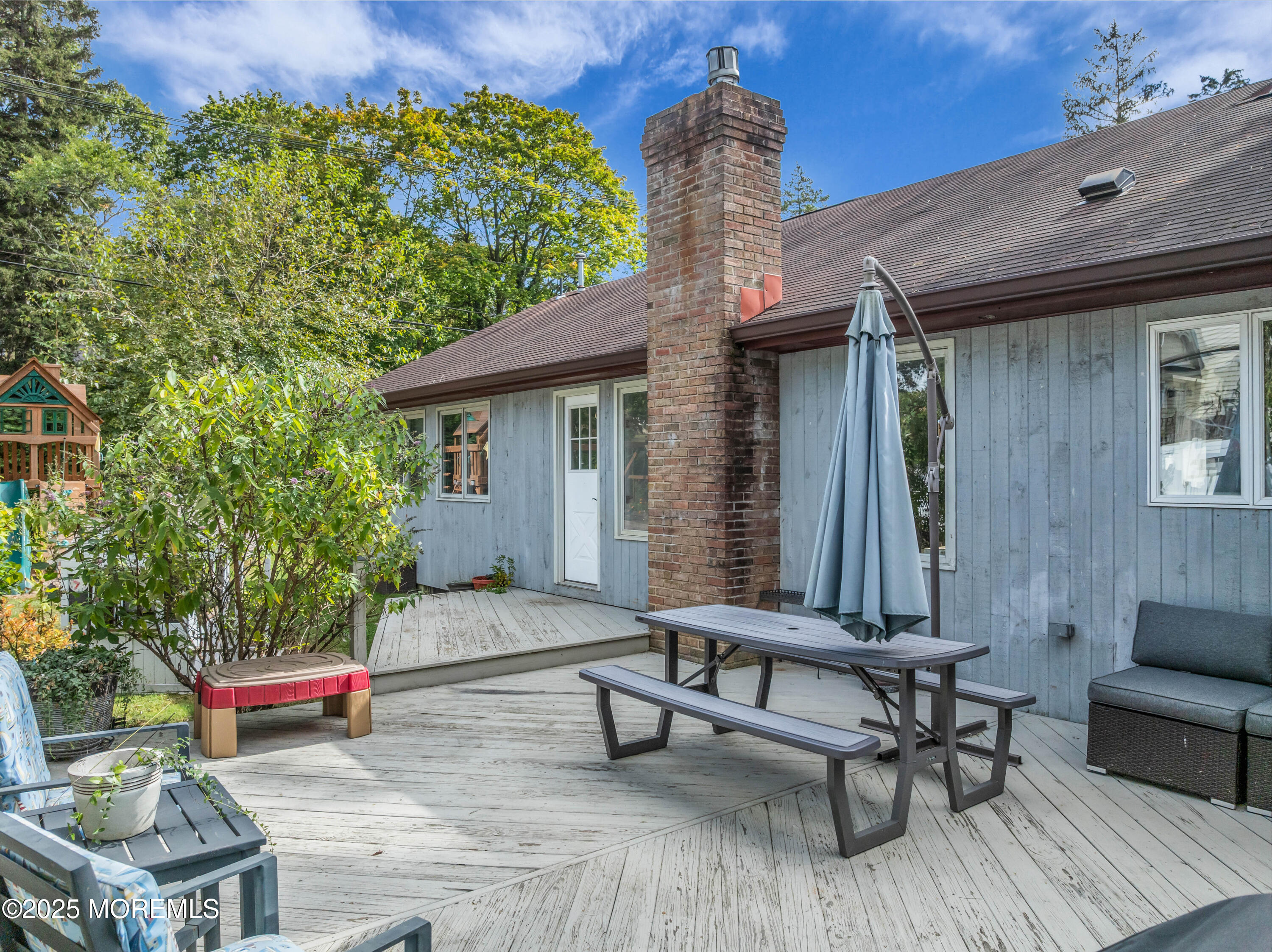 90 E Lincoln Avenue