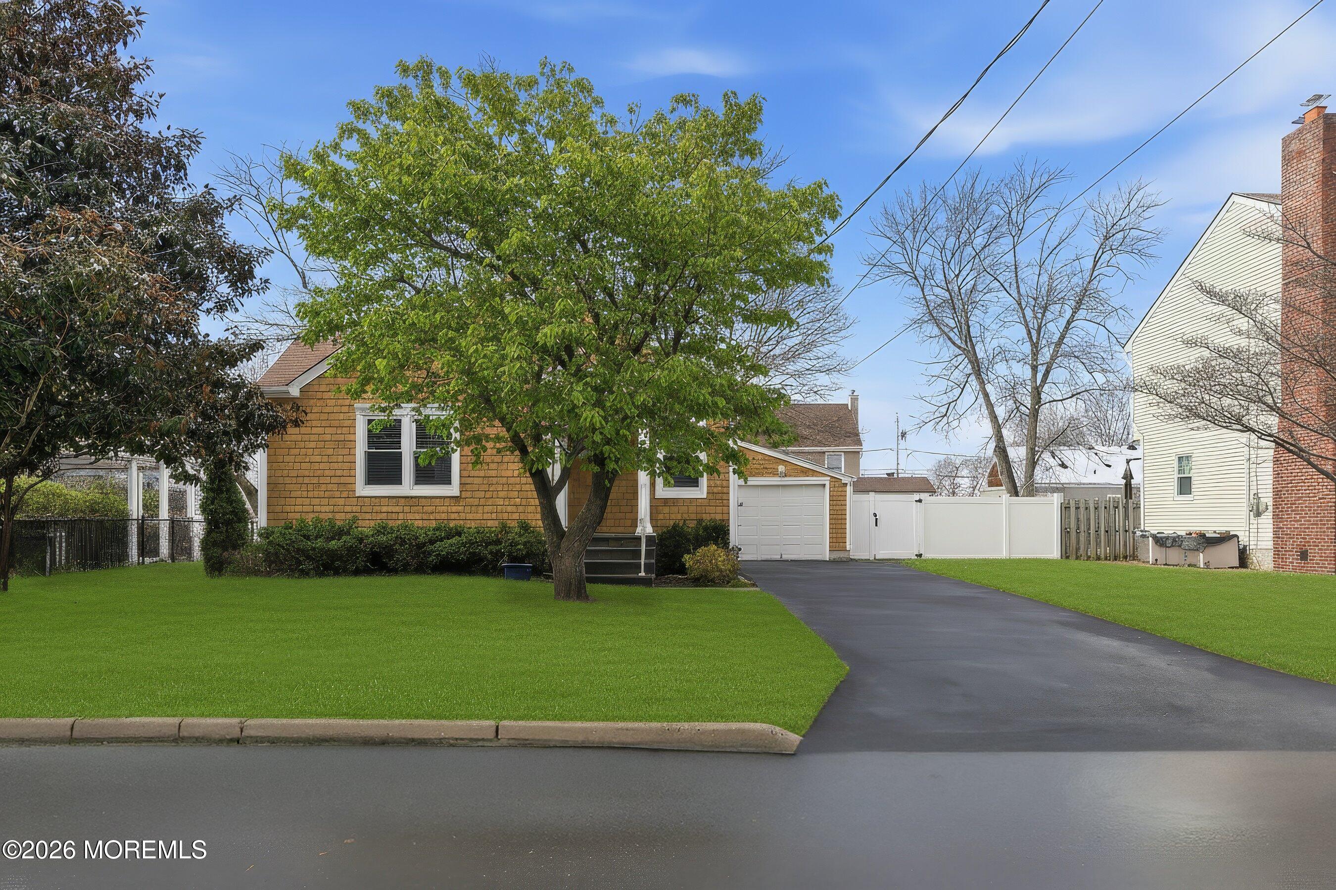 190 8th Street