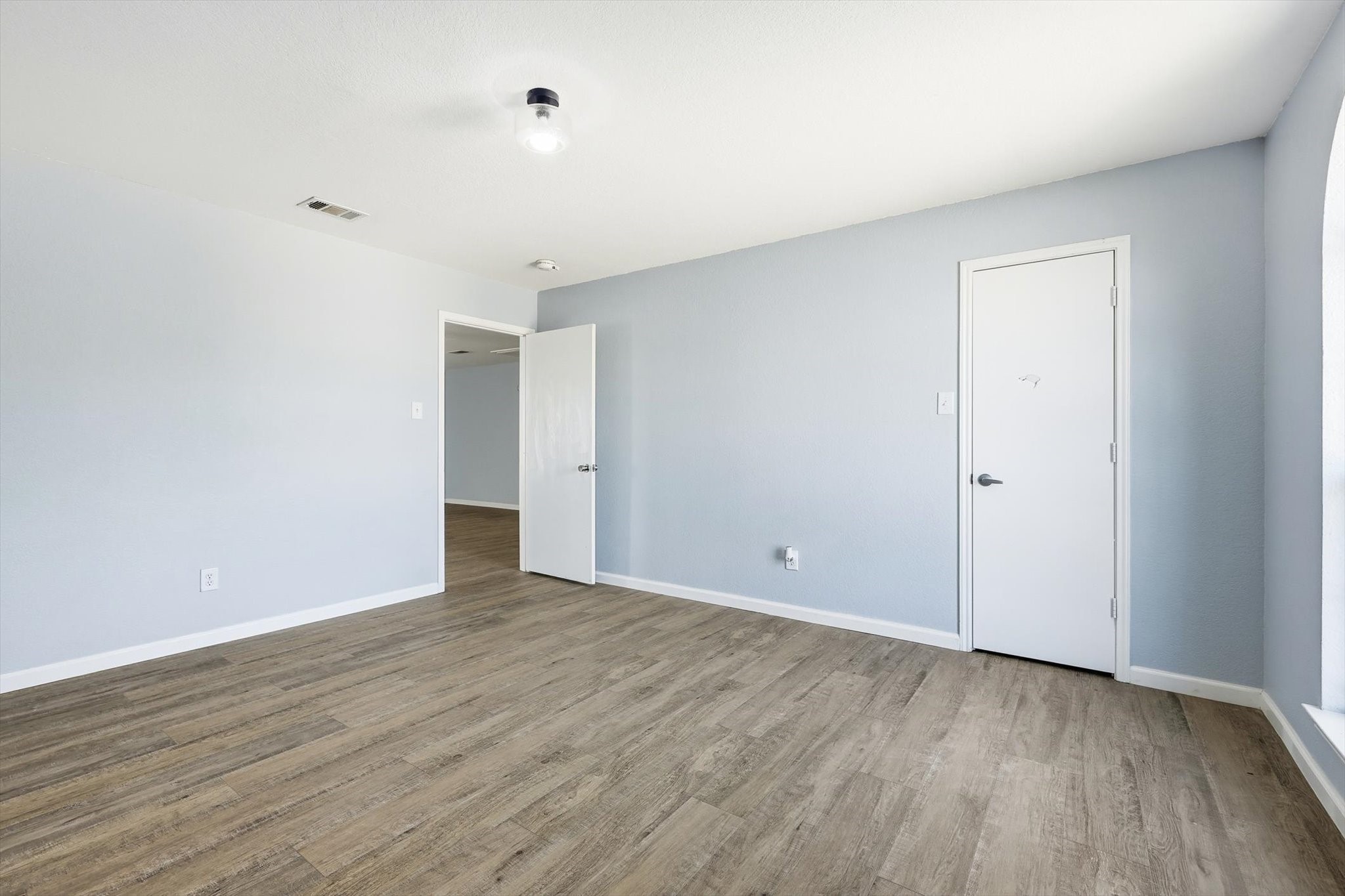 10733 Kittering Trail
