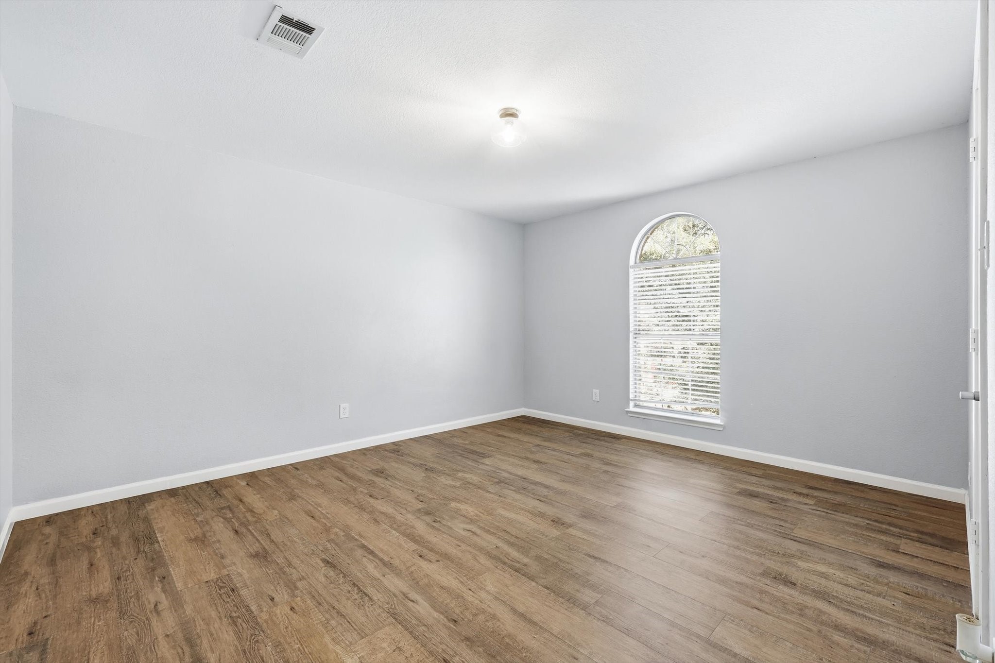 10733 Kittering Trail