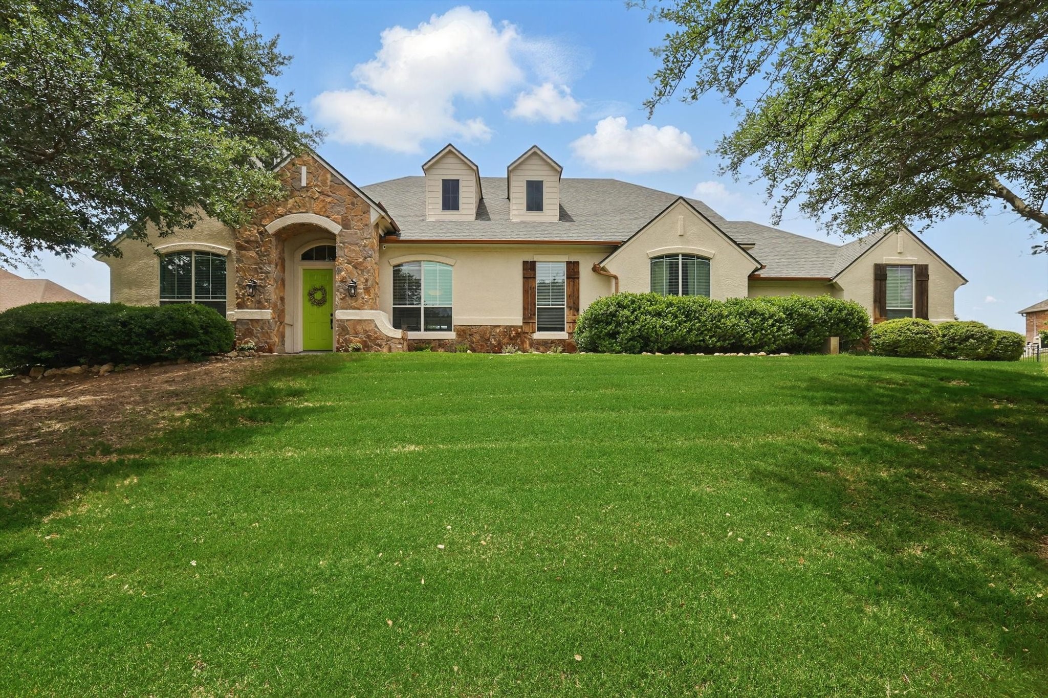 10701 Los Rios Drive