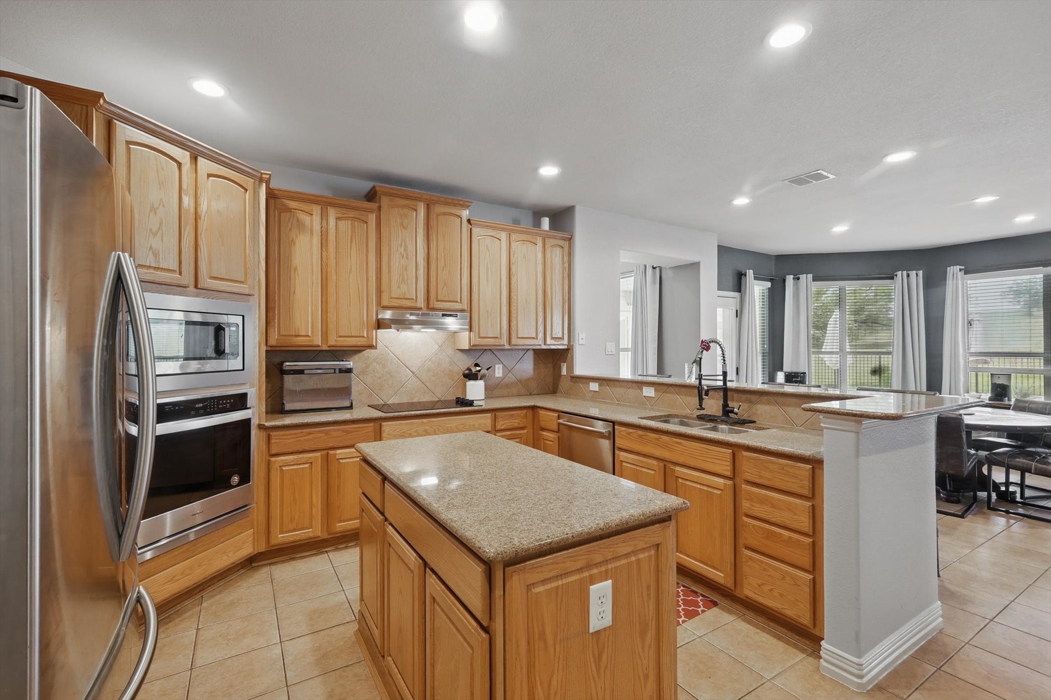 10701 Los Rios Drive
