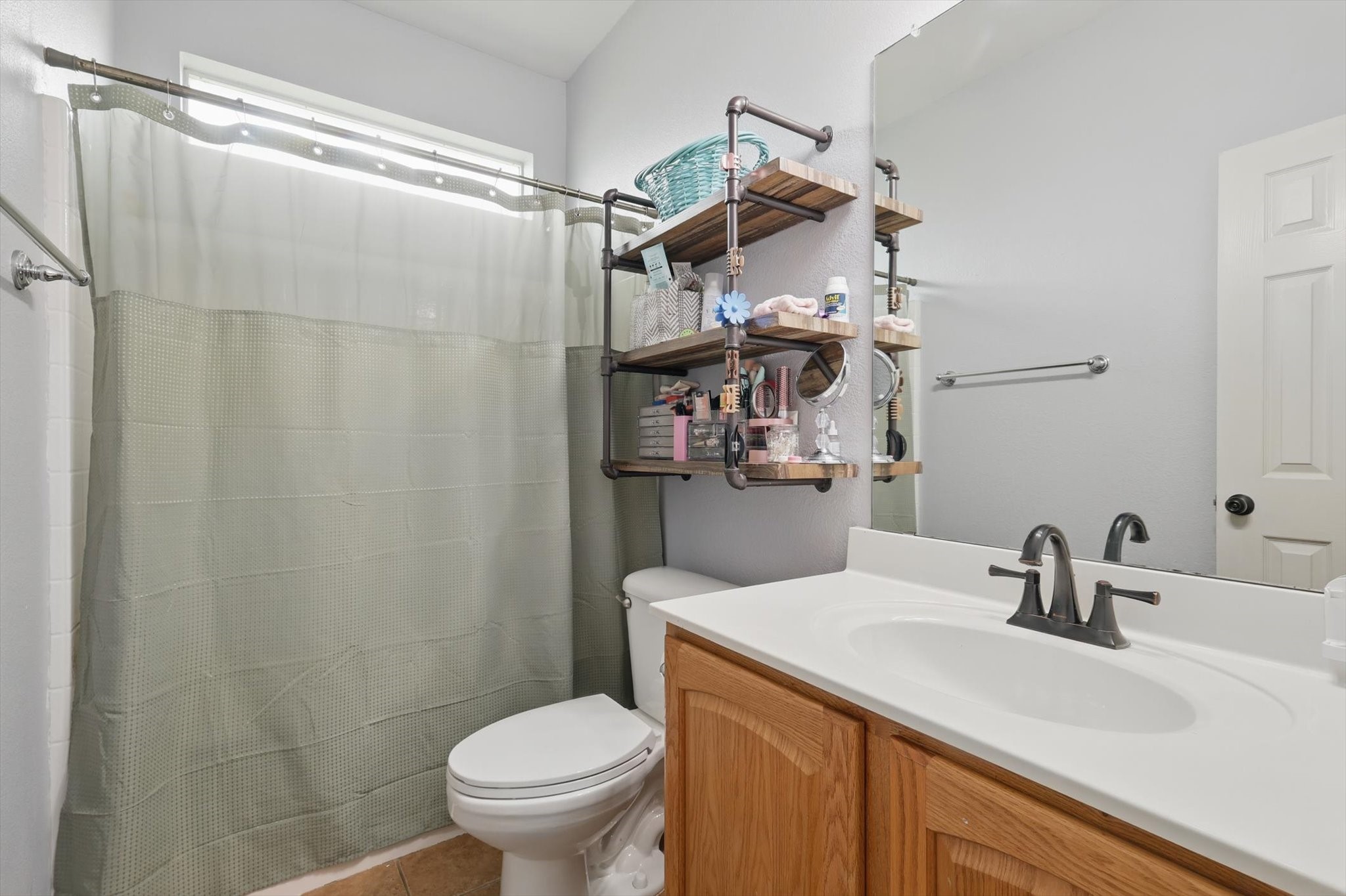 10701 Los Rios Drive