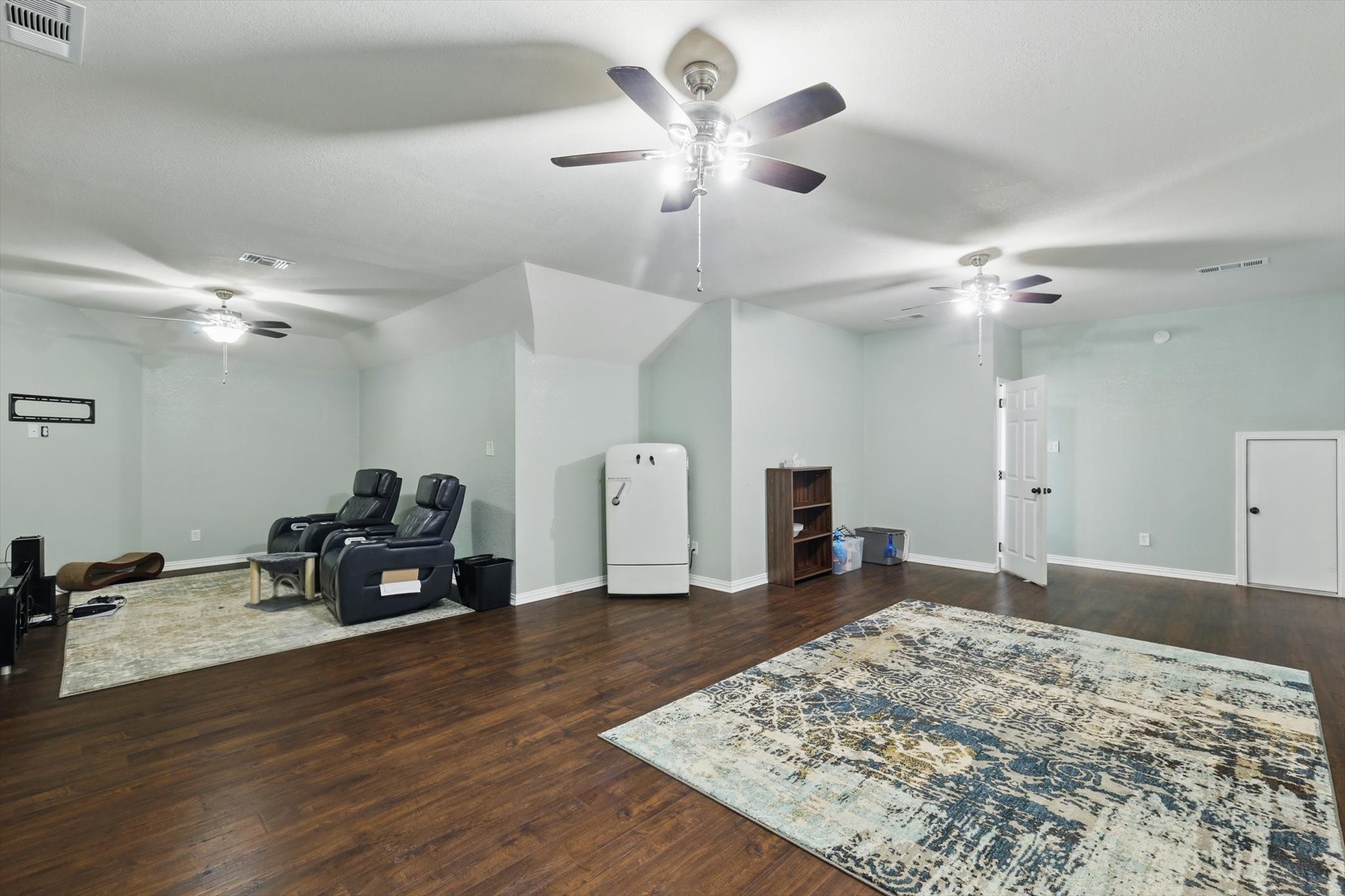 10701 Los Rios Drive