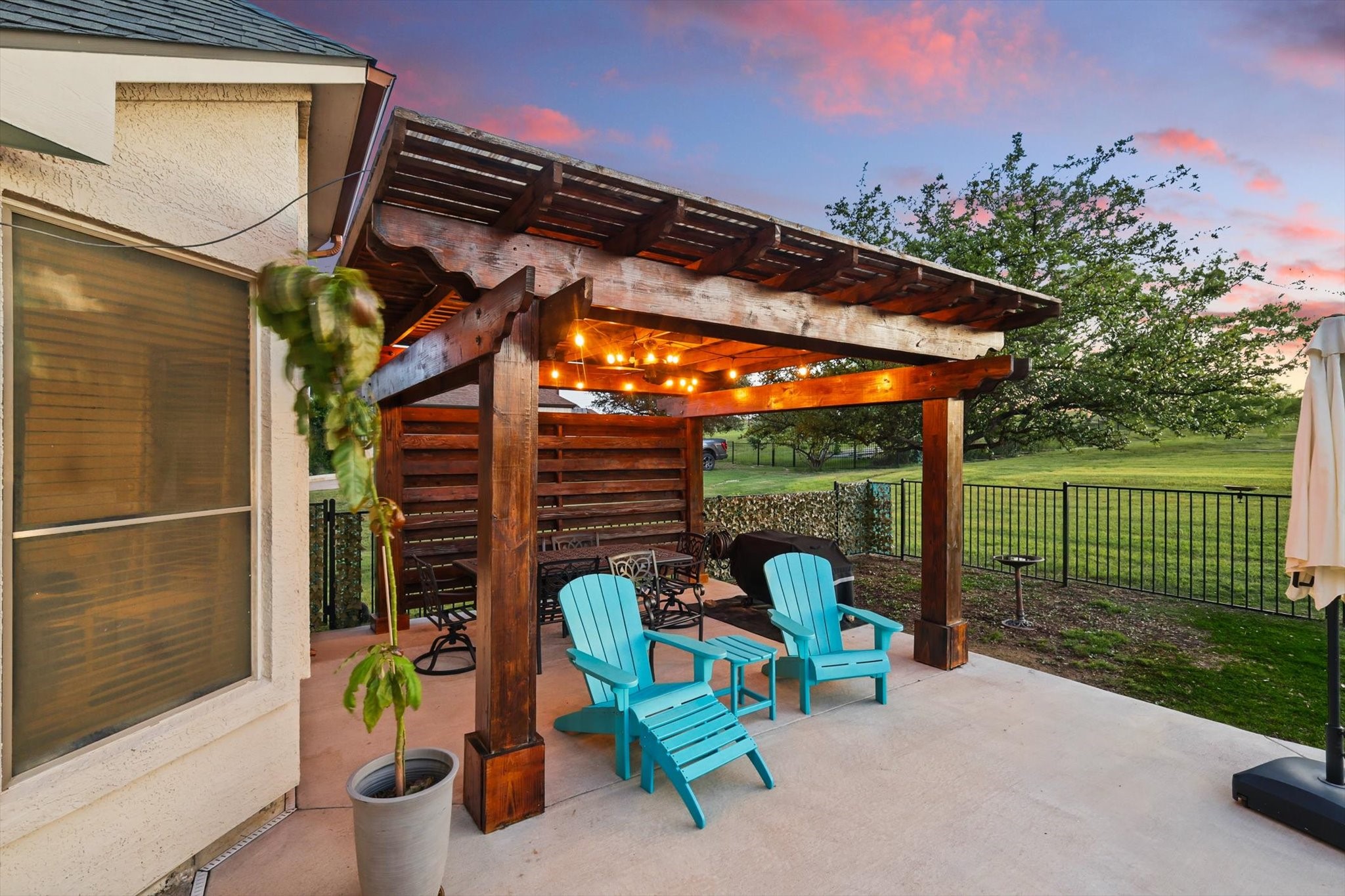 10701 Los Rios Drive