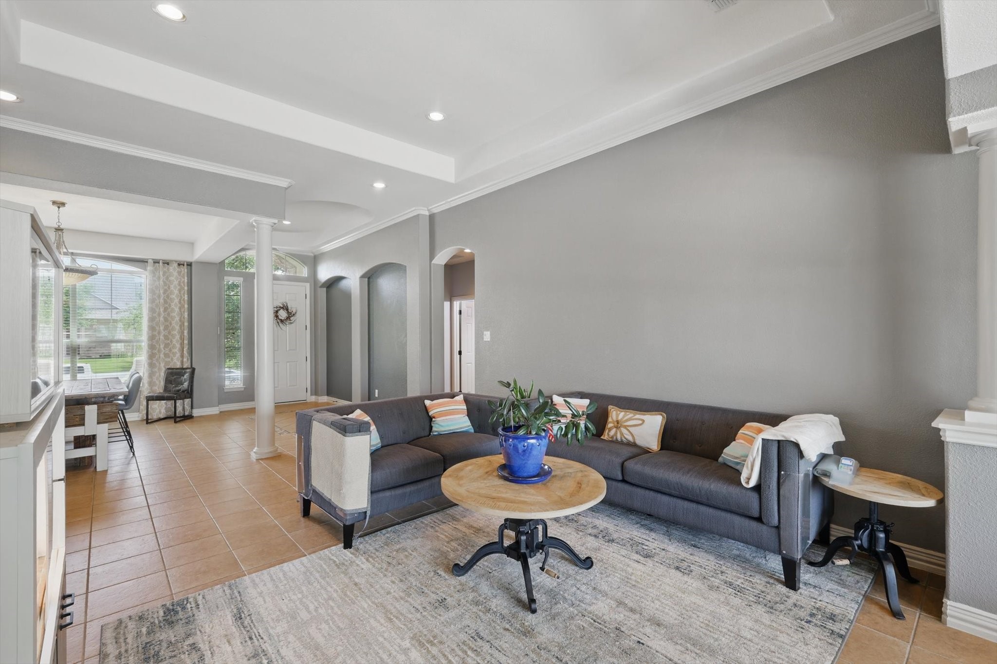 10701 Los Rios Drive