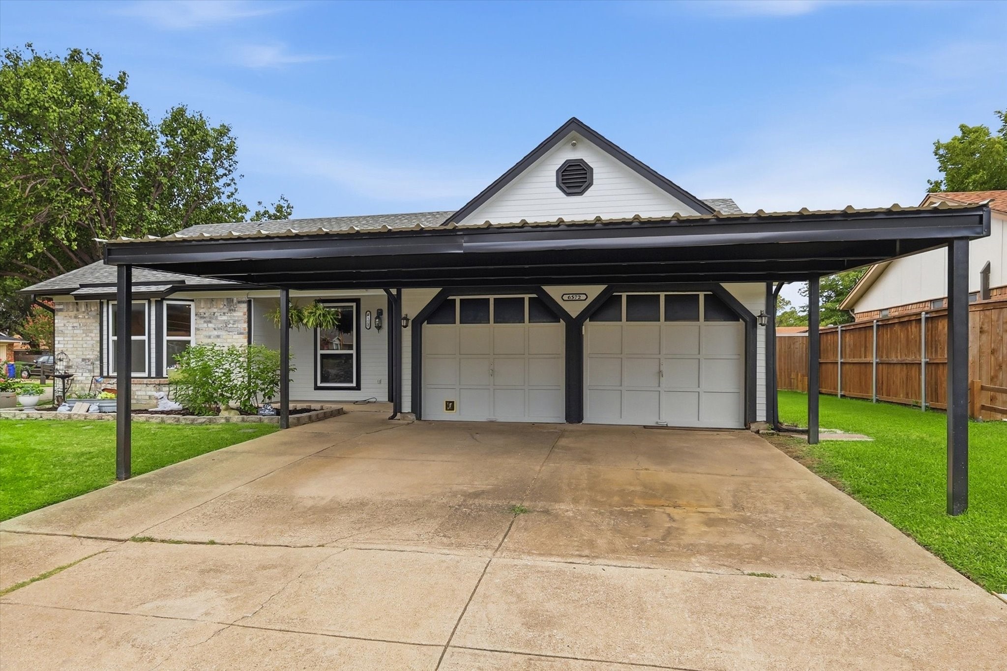 6572 Ridglea Drive