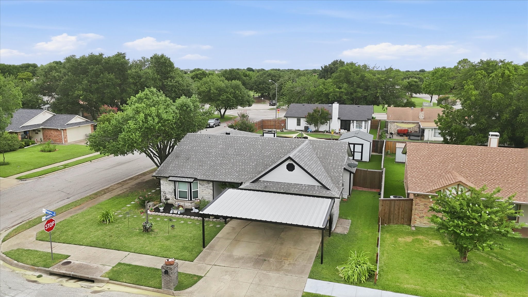 6572 Ridglea Drive