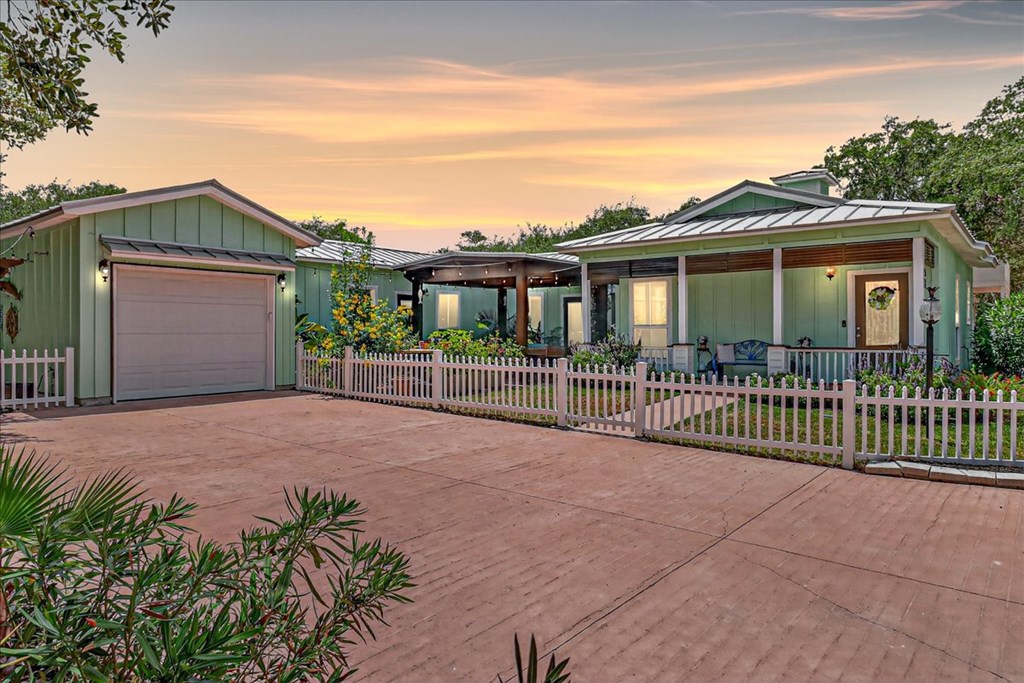 53 Old Cottage Beach