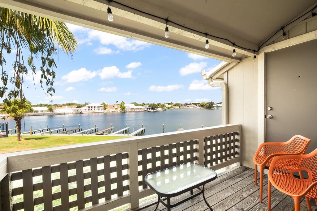 2515 Bayhouse Dr.