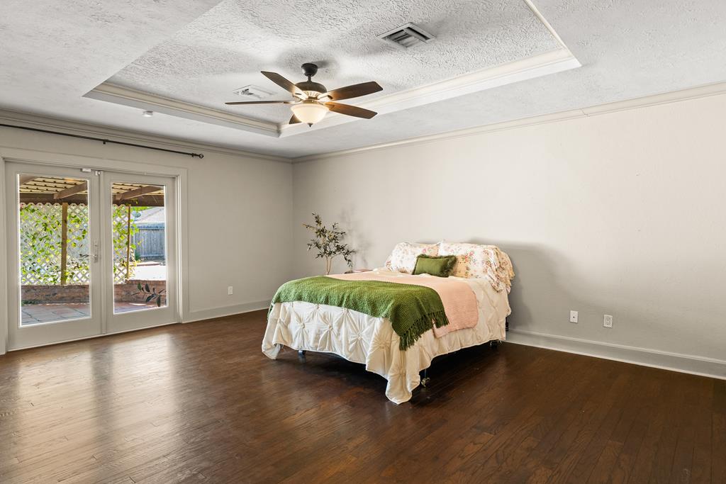 749 Meadowbrook