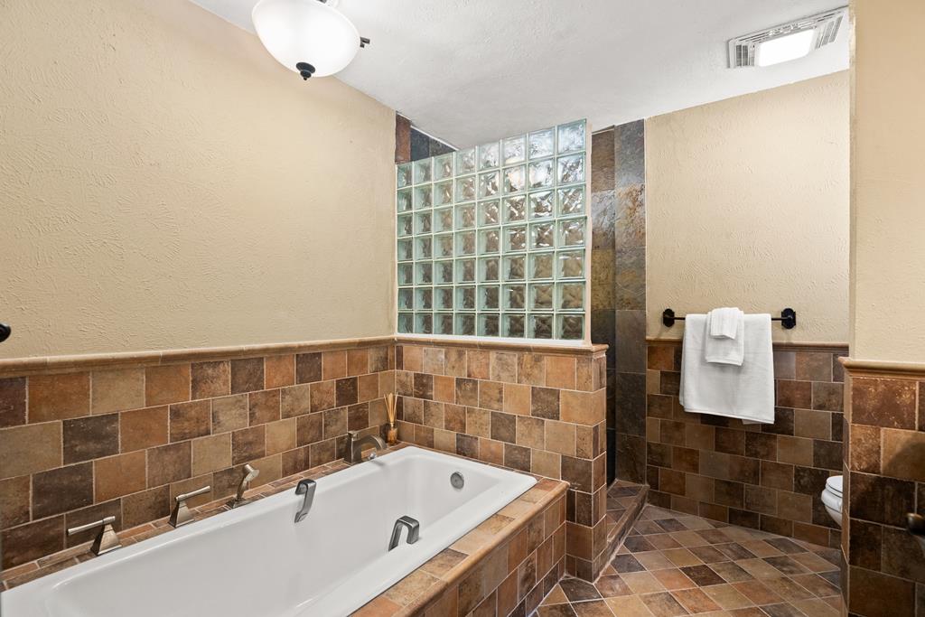 749 Meadowbrook