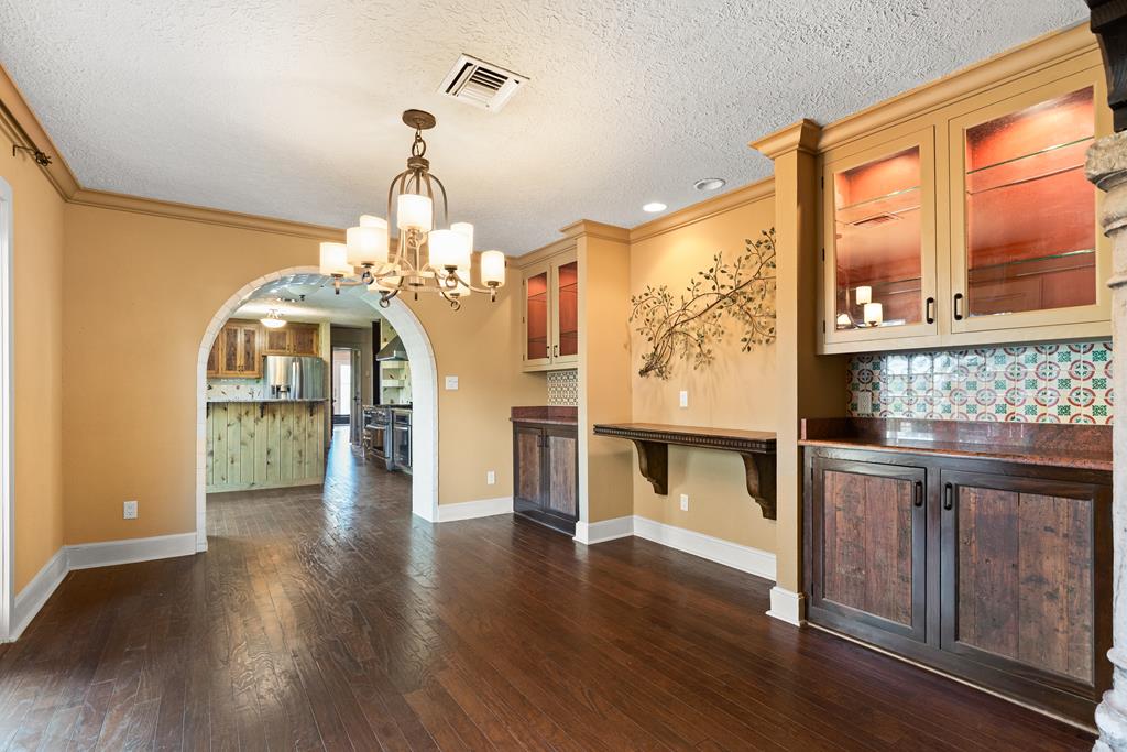 749 Meadowbrook