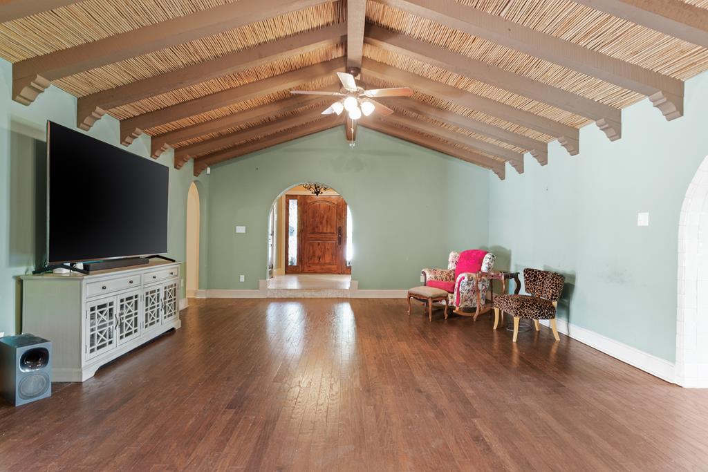 749 Meadowbrook