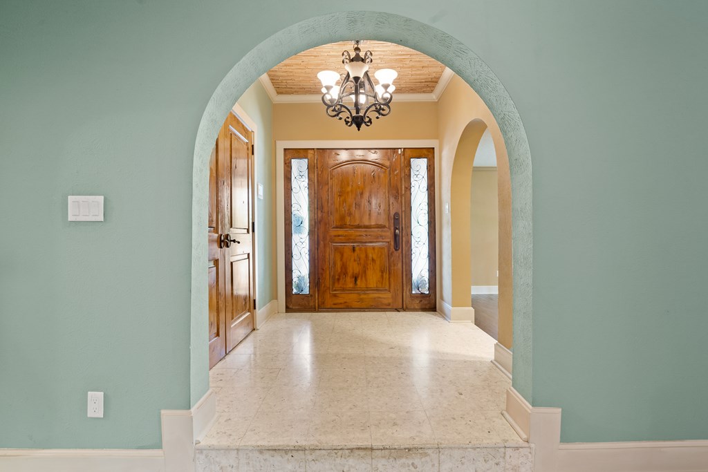 749 Meadowbrook