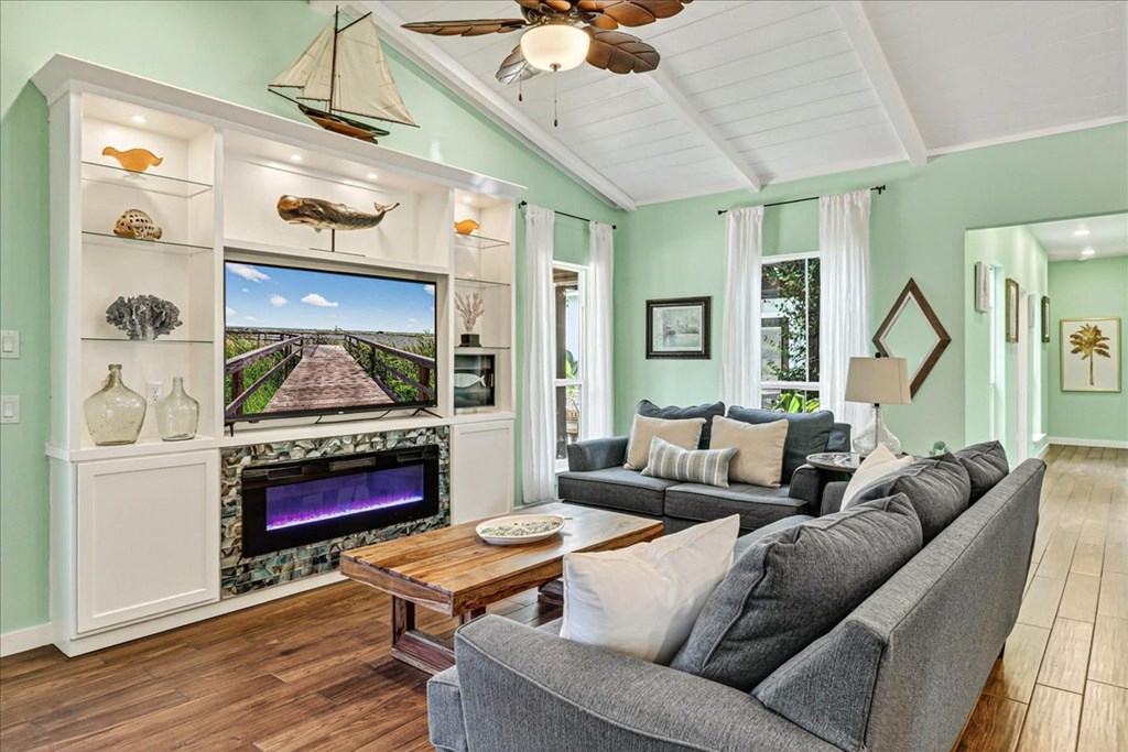 53 Old Cottage Beach