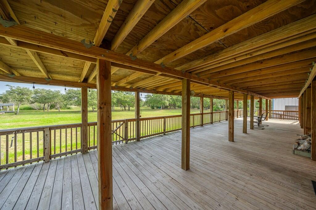 1140 W Beasley