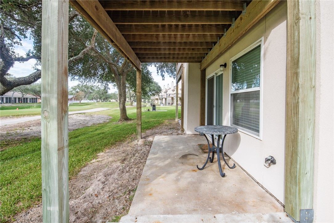 221 Marion Dr B101