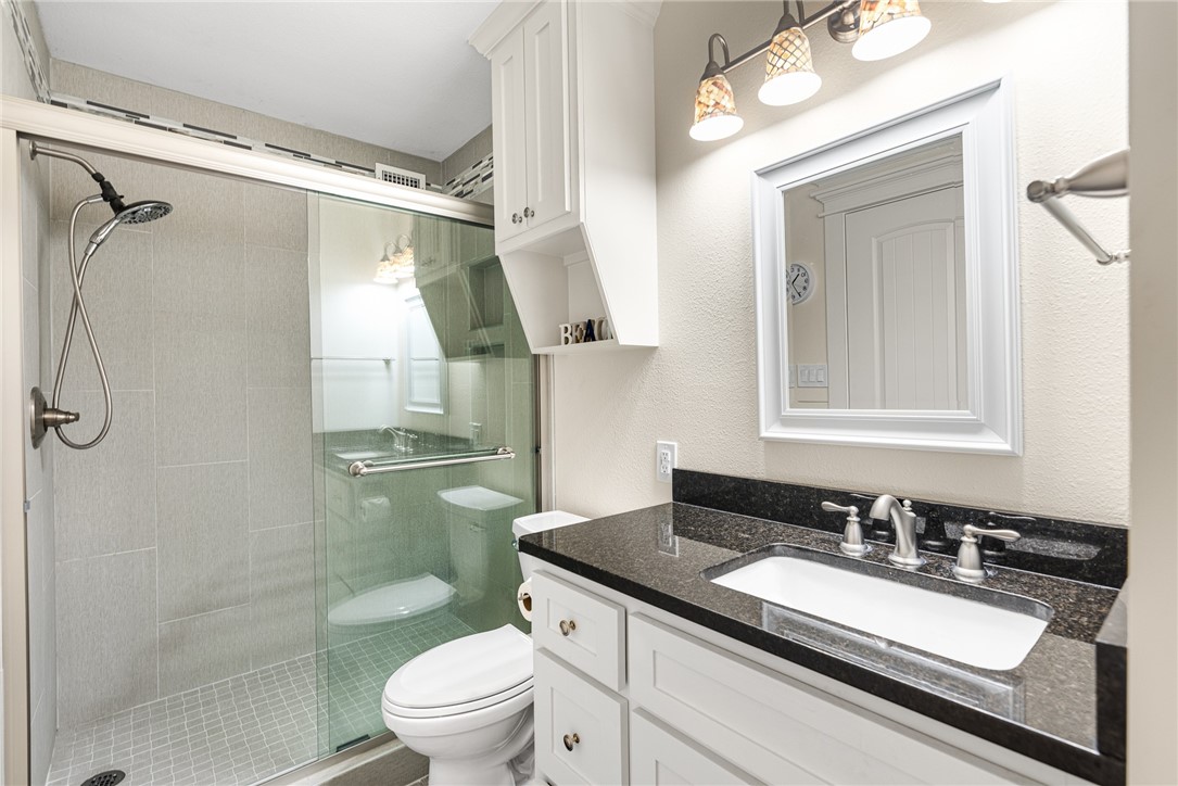 221 Marion Dr B101