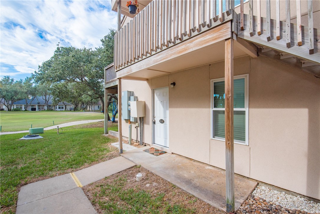 221 Marion Dr B101